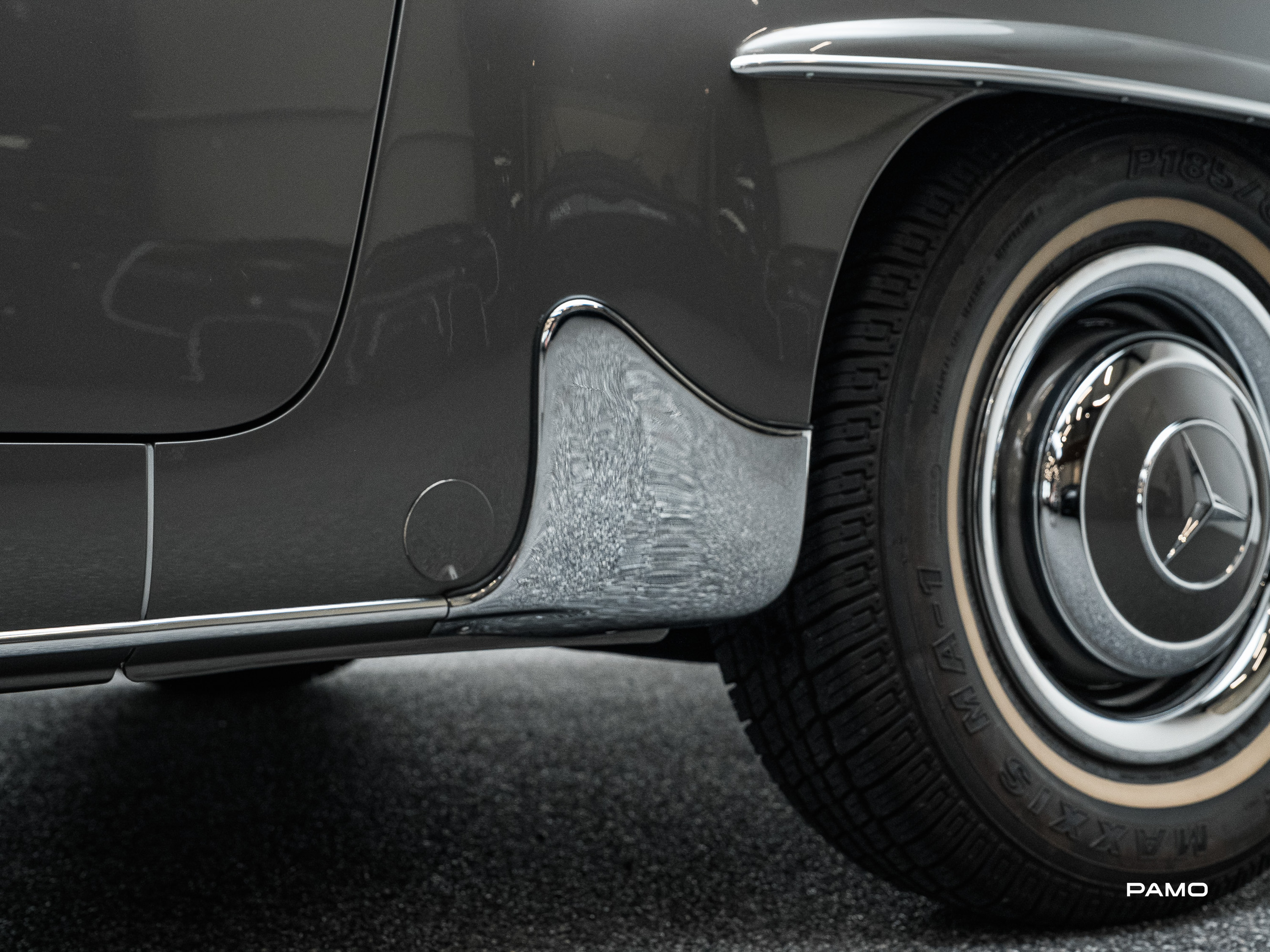1249_Mercedes_Benz_190_SL-24.jpg