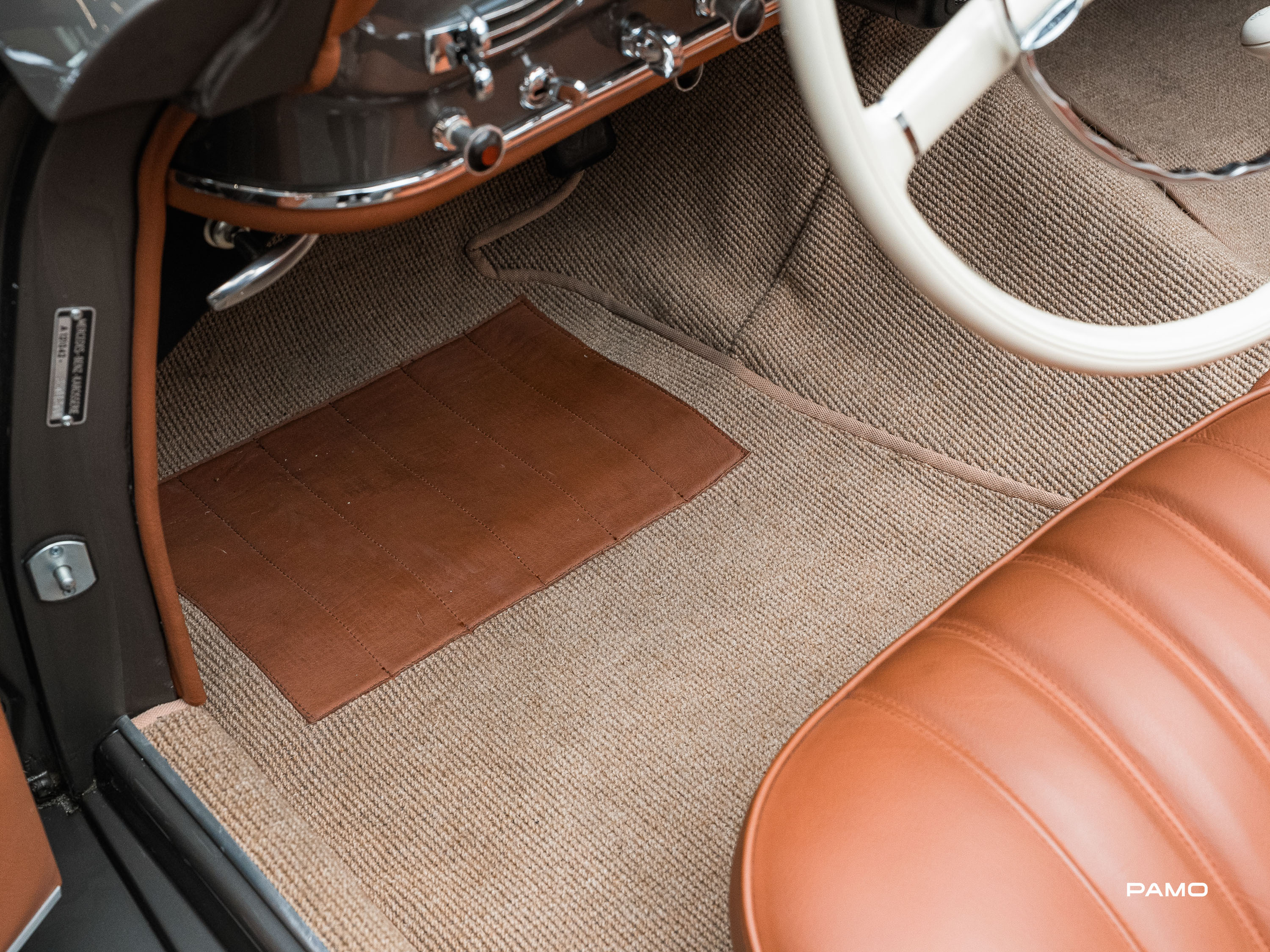 1249_Mercedes_Benz_190_SL-31.jpg