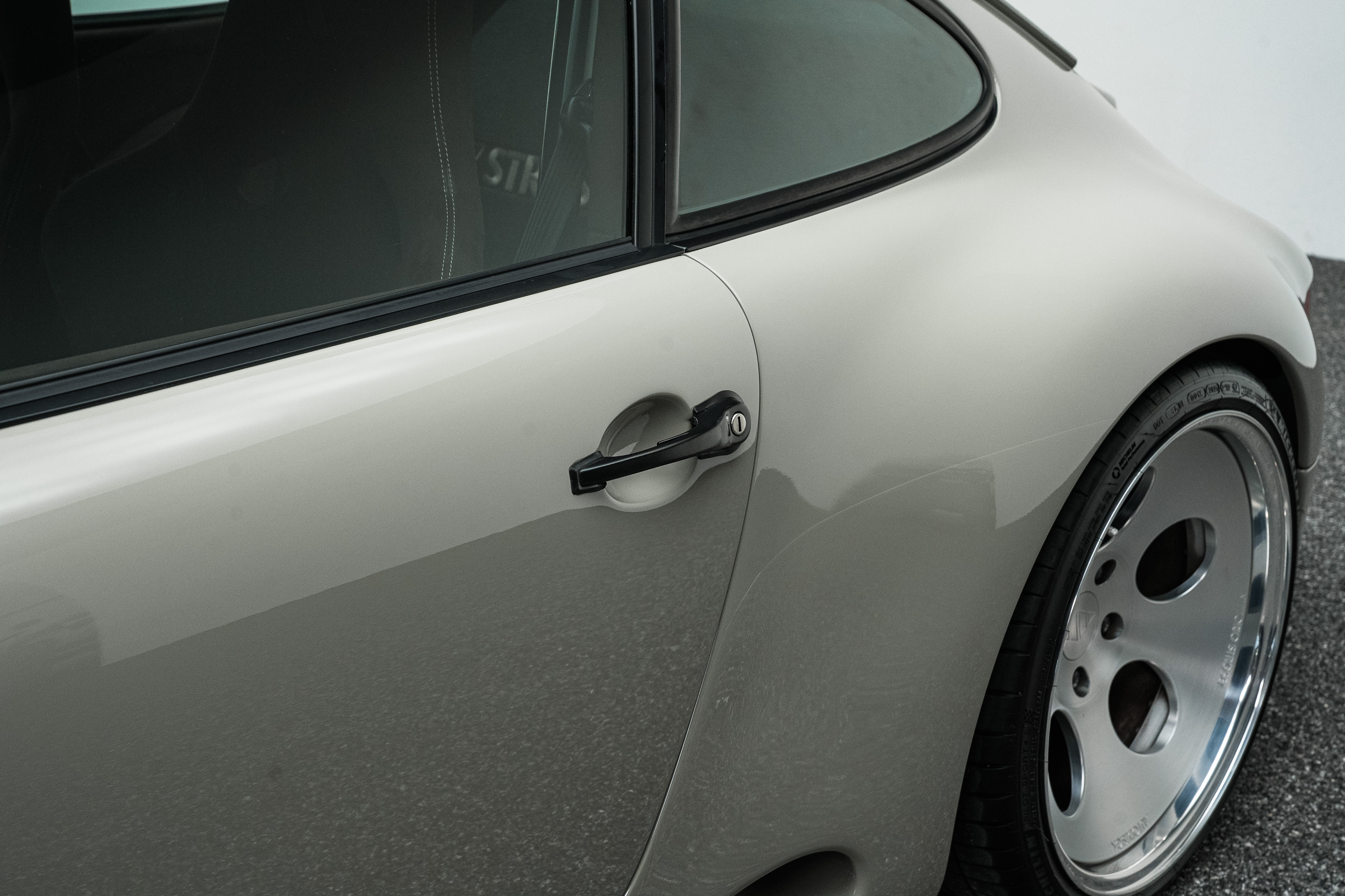 1456_Porsche_964_Strosek-15.jpg