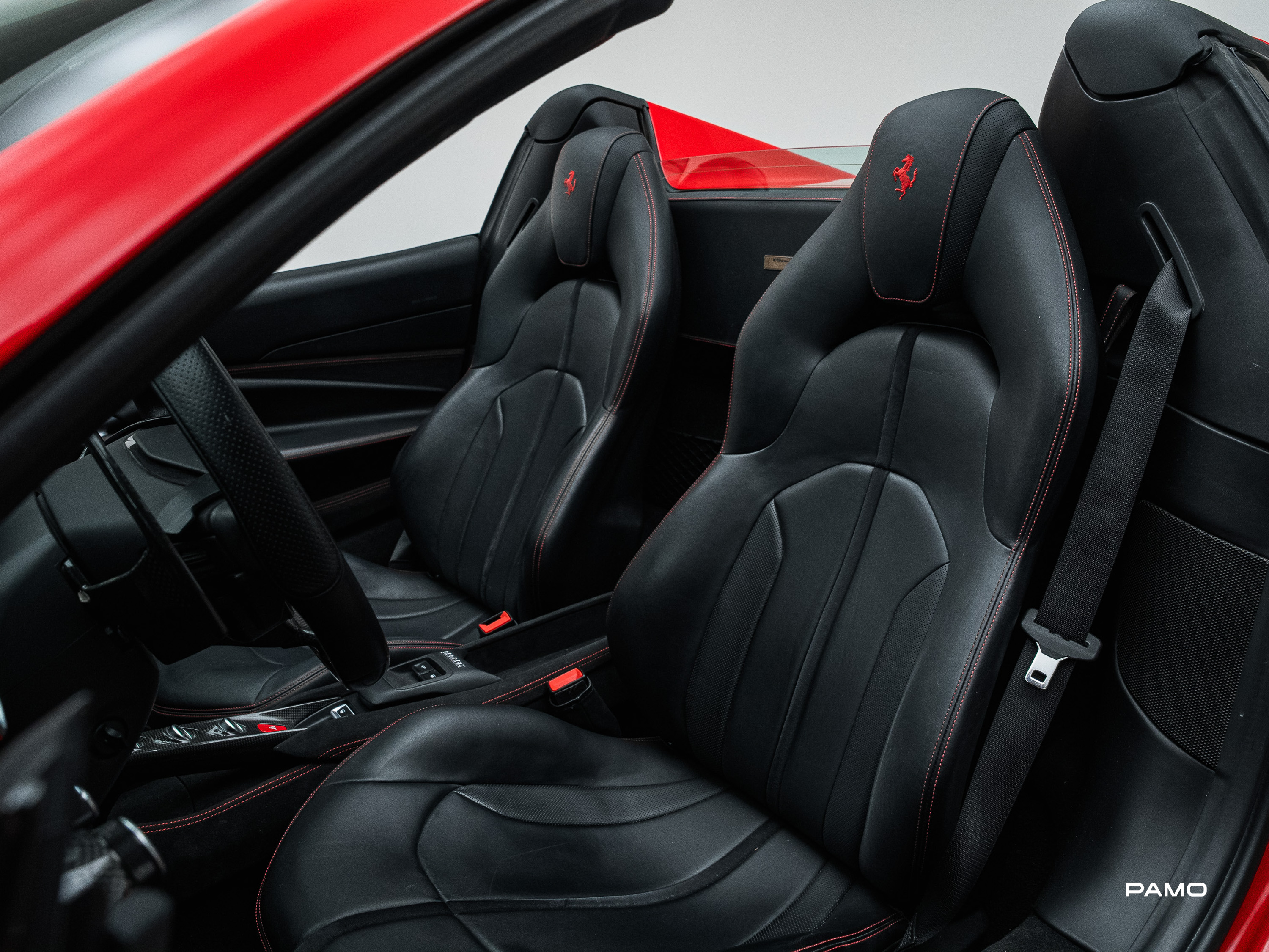 1584_Ferrari_F8_Spider-21.jpg