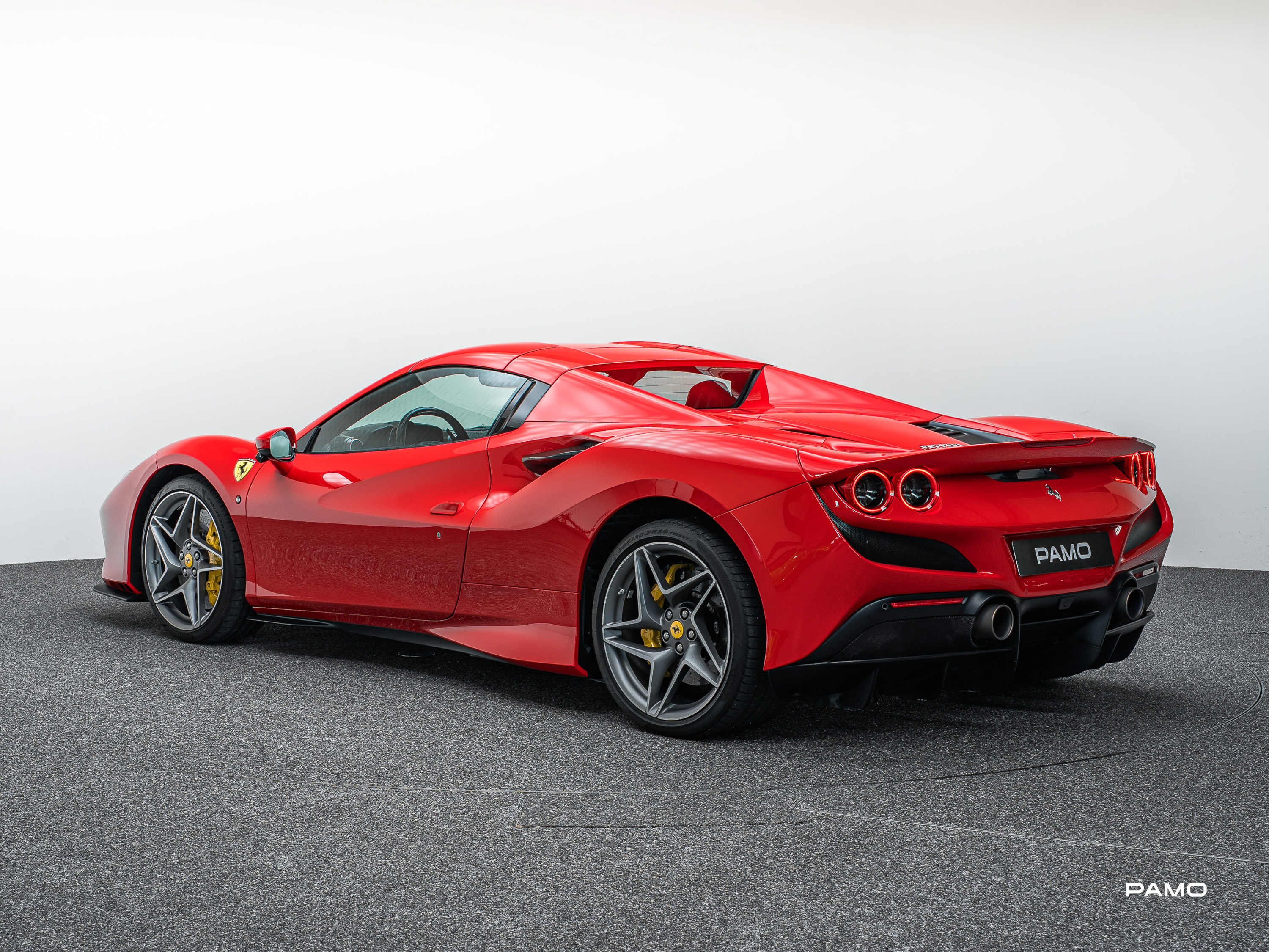 1584_Ferrari_F8_Spider-11_1.jpg