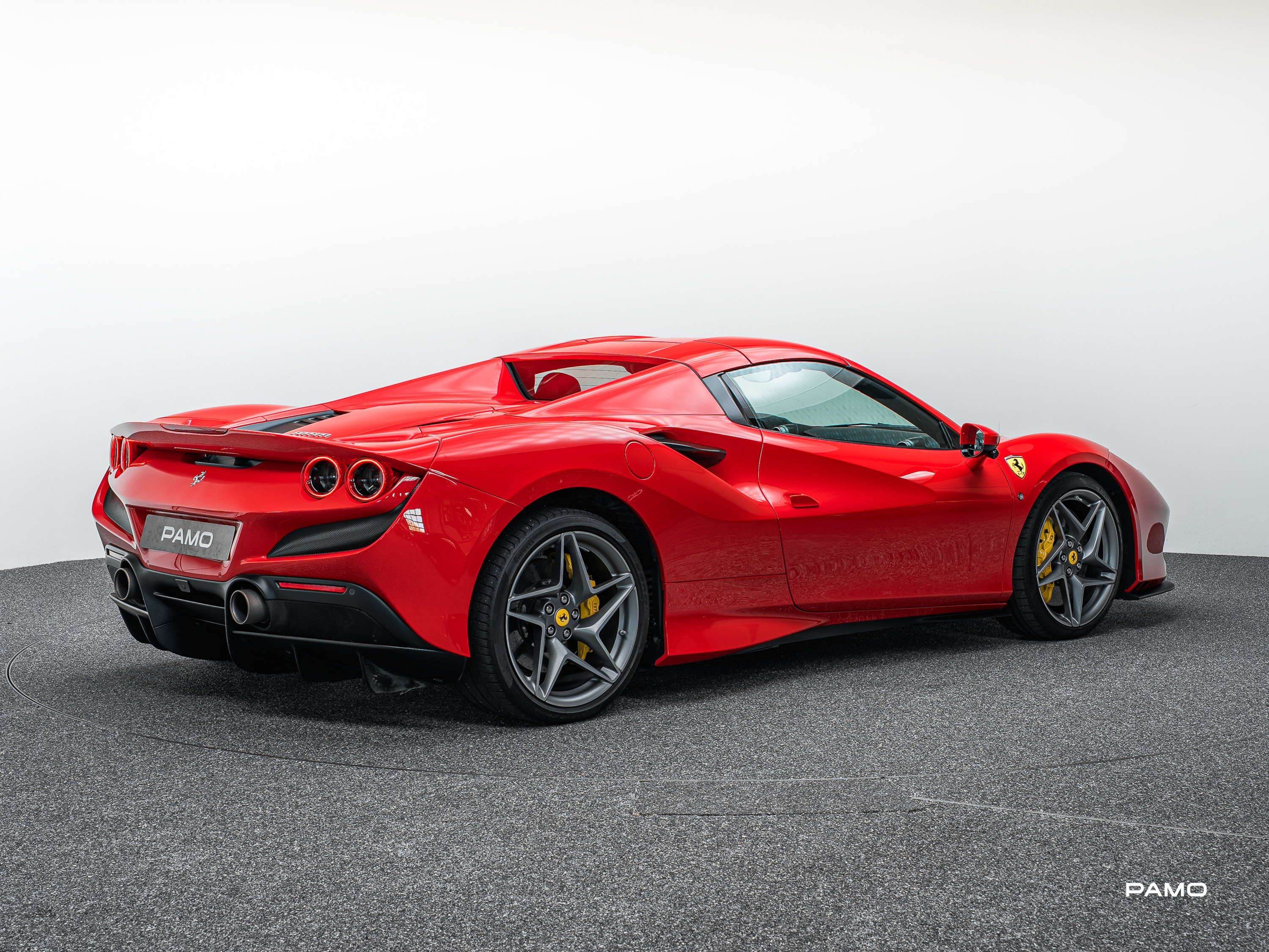 1584_Ferrari_F8_Spider-13_1.jpg