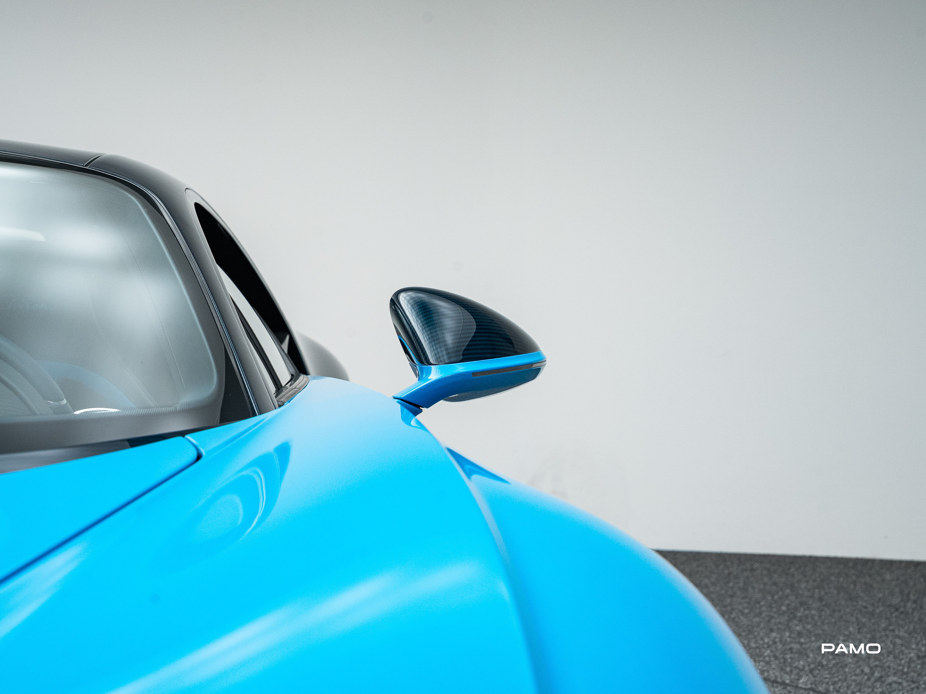 1567_Bugatti_Chiron_blue-10.jpg