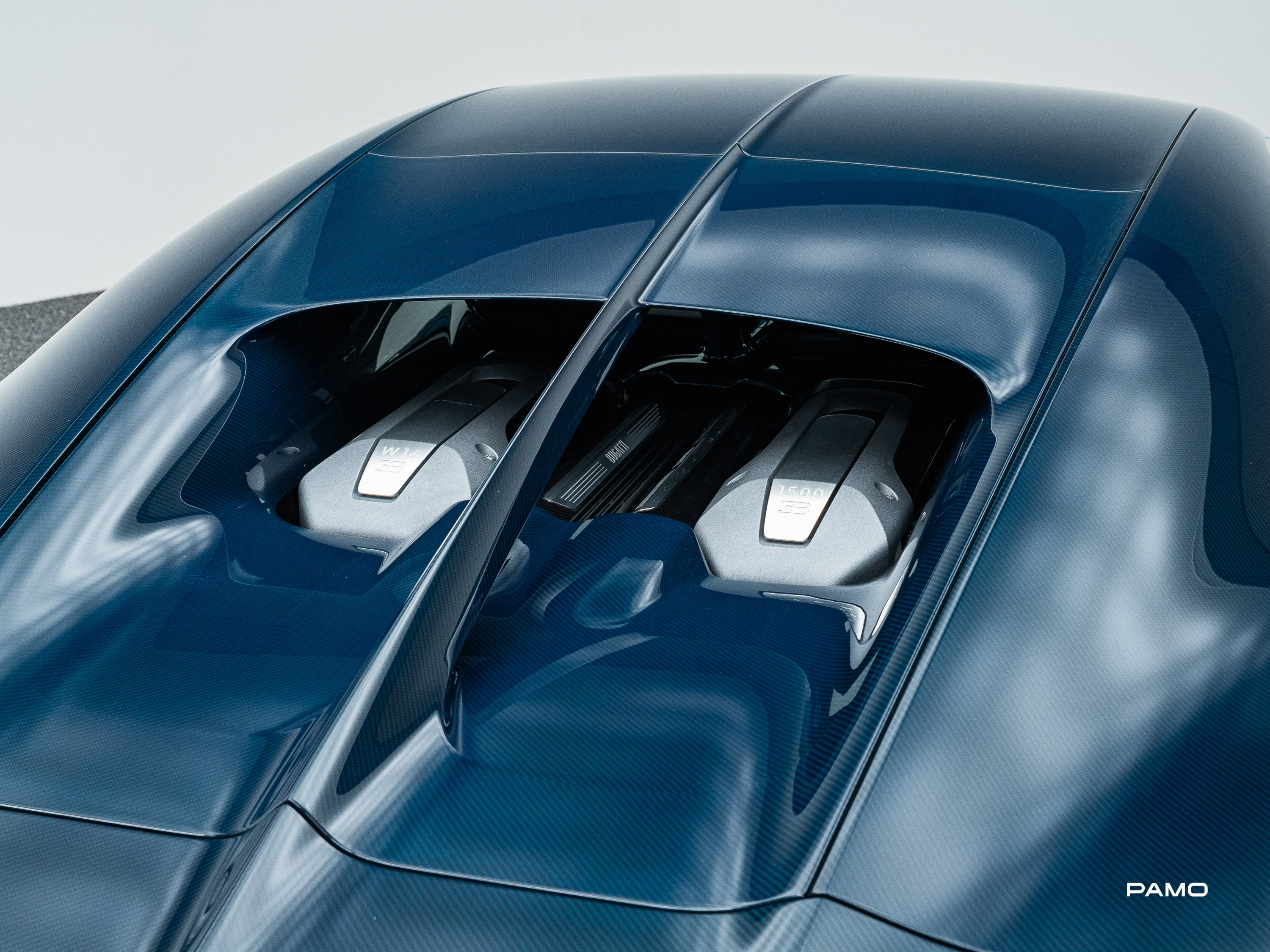 1567_Bugatti_Chiron_blue-21.jpg