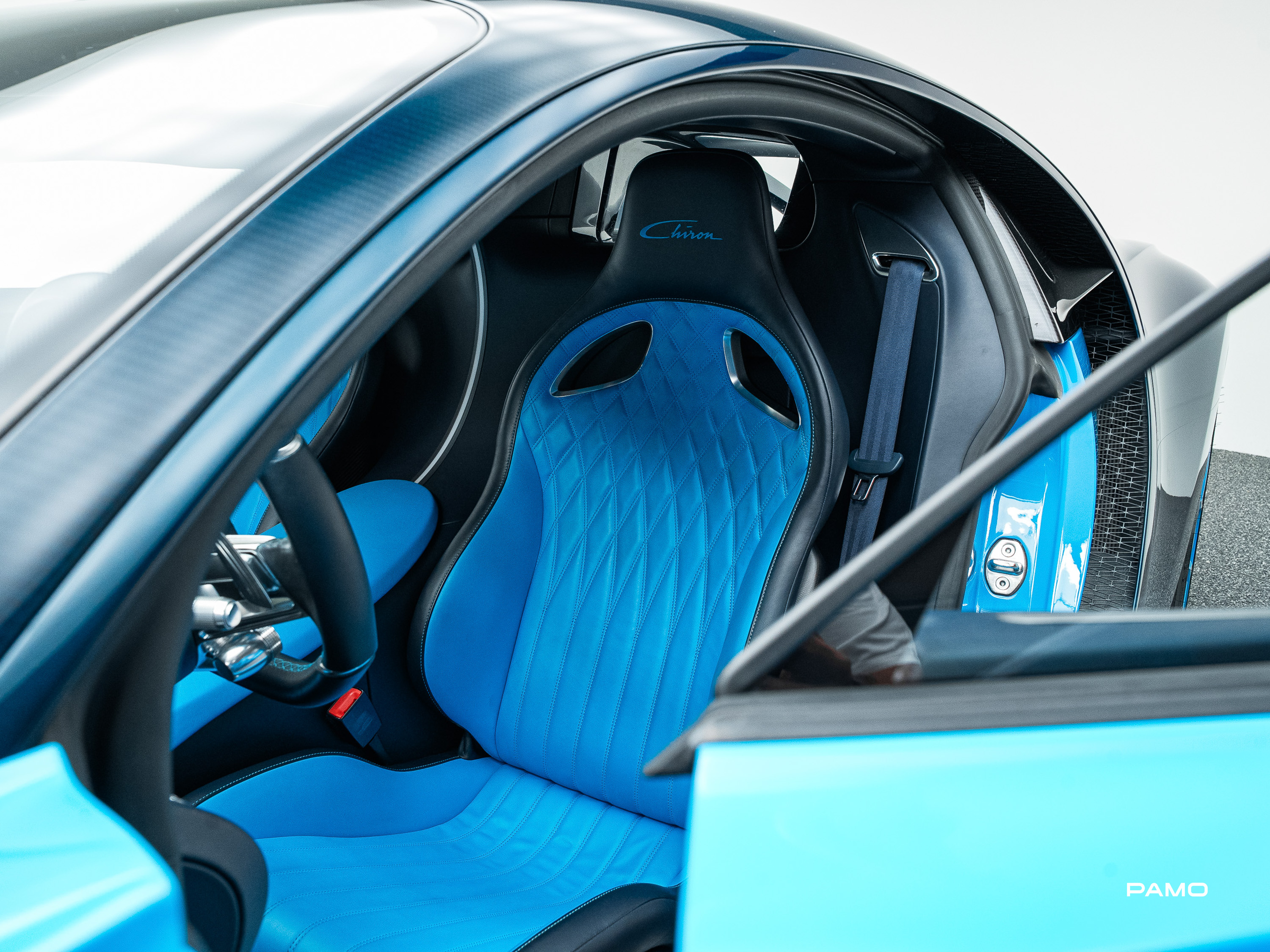1567_Bugatti_Chiron_blue-29.jpg