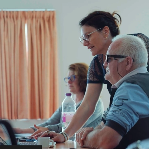 region-bretagne-accompagner-les-agents-eloignees-du-numerique-pix-pro