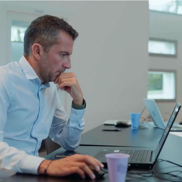 region-bretagne-accompagner-les-agents-eloignees-du-numerique-pix-pro