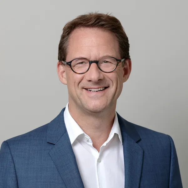 Das Foto zeigt Tilo Ferrari, CEO der Deutschen Interim AG.