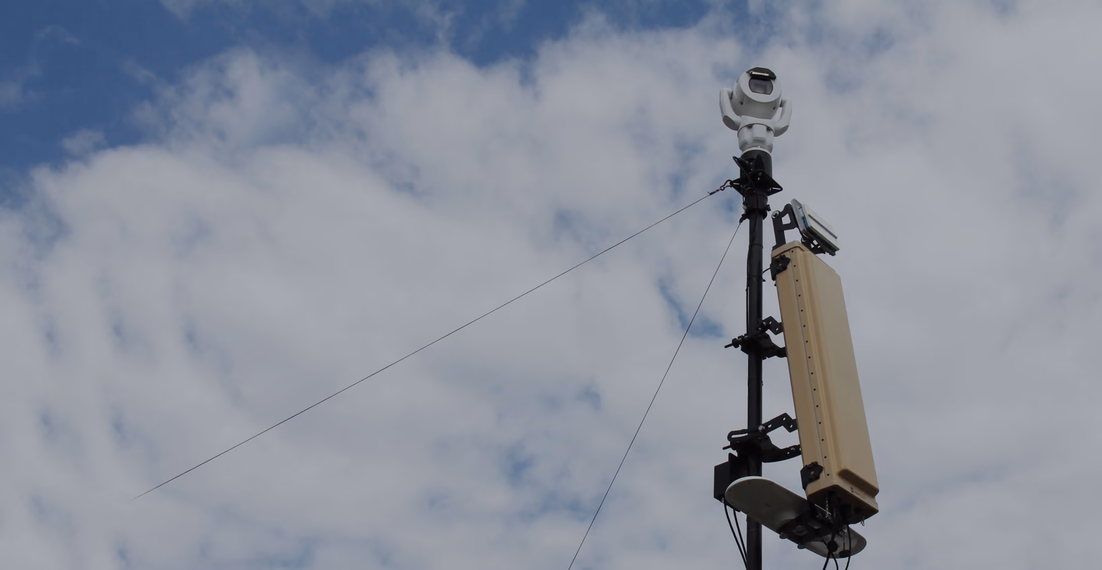BlueSky Mast 350 Lift Series with ATSC Sentinel security and surveillance system, product image, ISR and sensing application