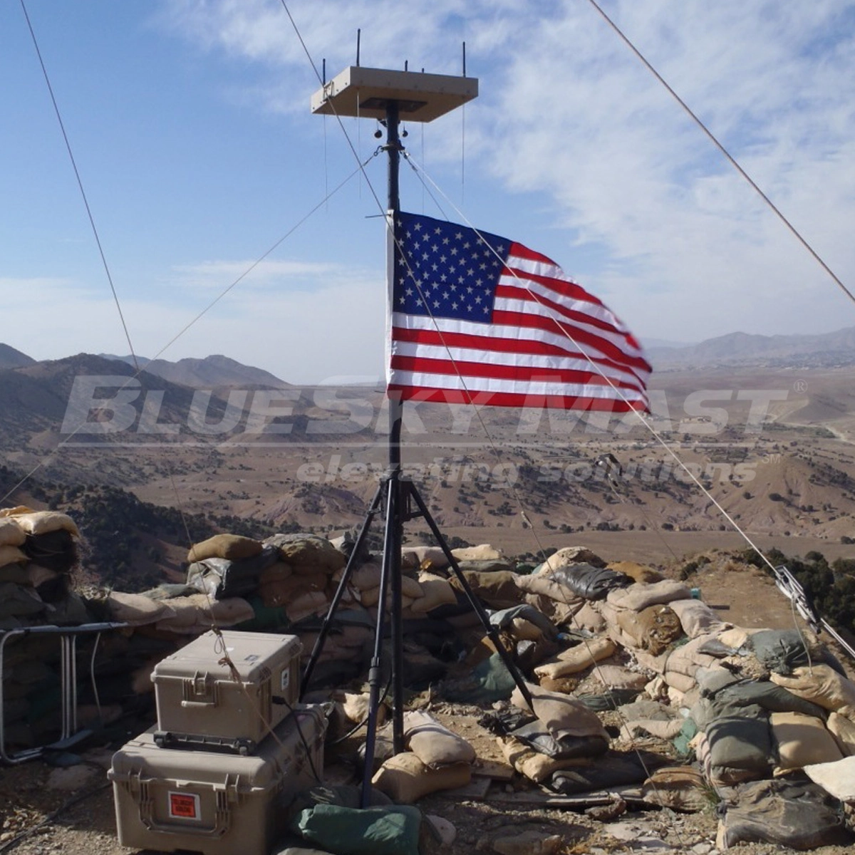 BlueSky Mast 200 Lift Series - AL2 tactical mast deployed in the field