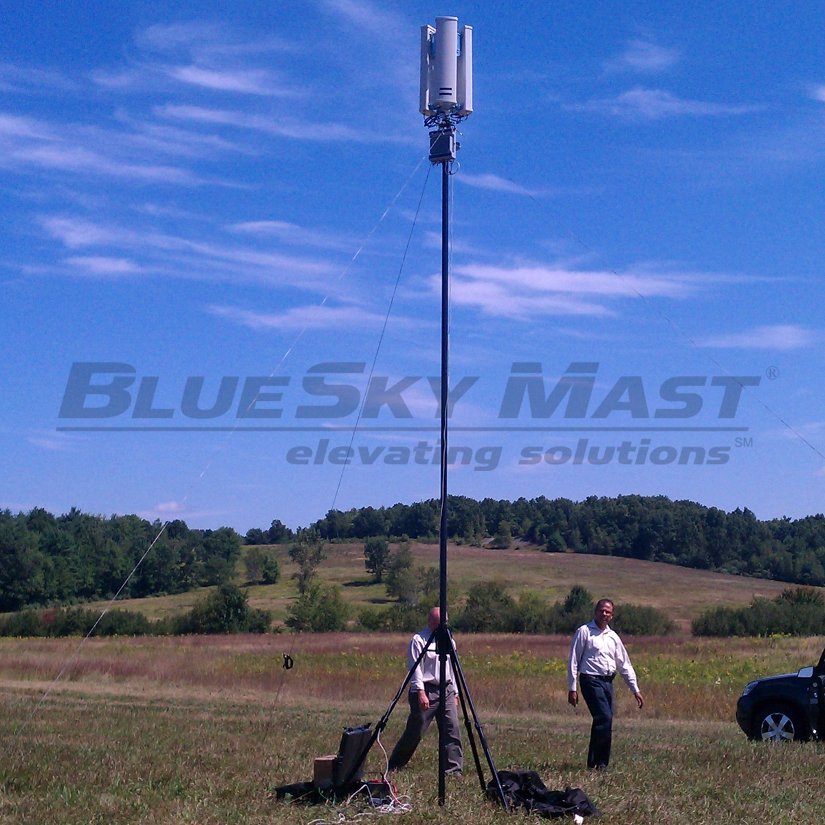 BlueSky Mast 200 Lift Series - AL2 tactical mast deployed in the field
