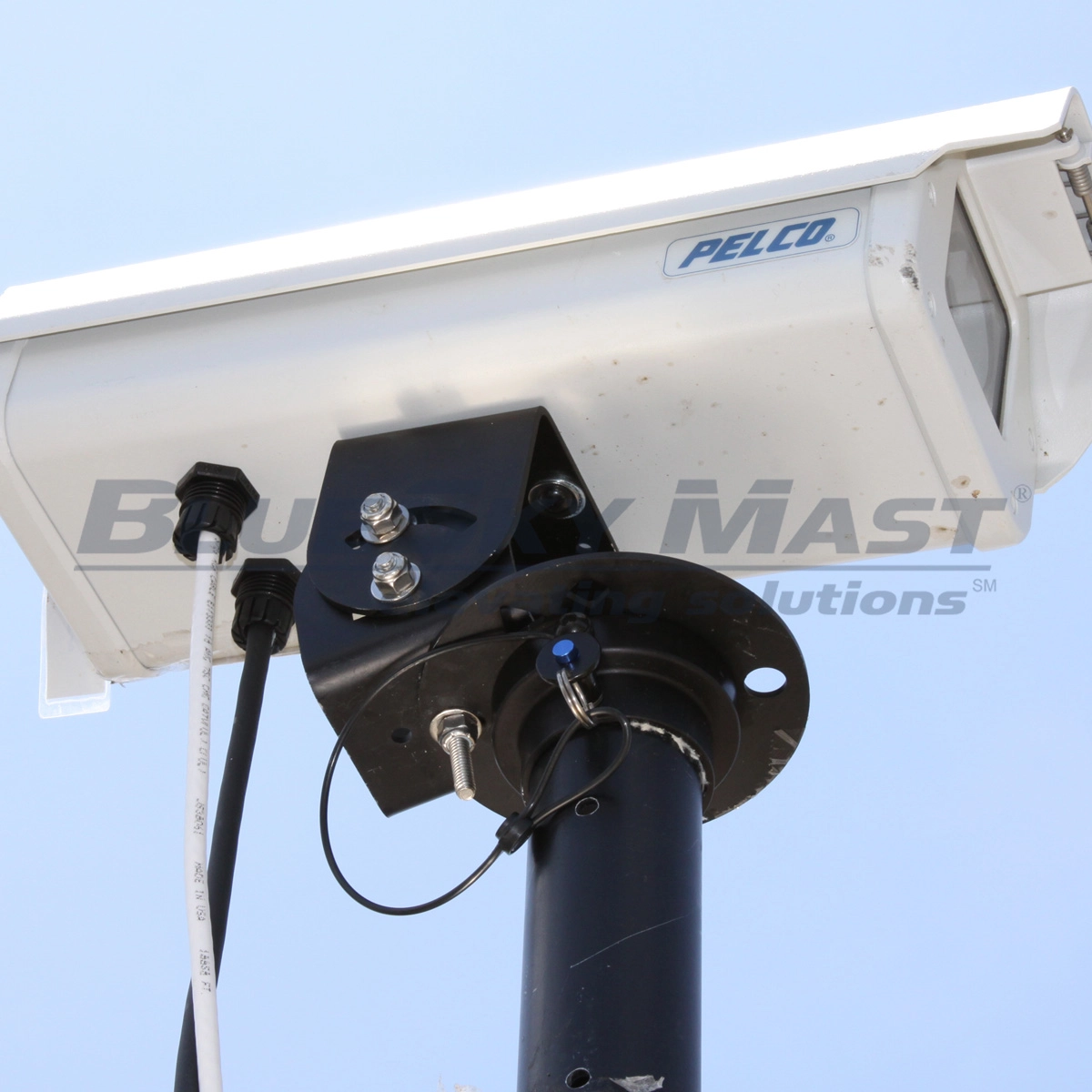 BlueSky Mast 200 Standard Series - AL2 tactical mast deployed in the field