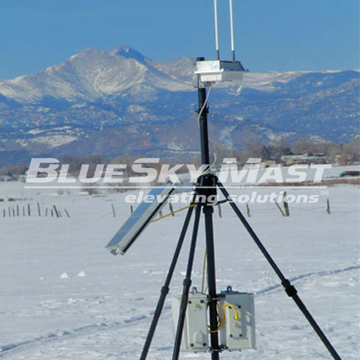BlueSky Mast 200 Standard Series - AL2 tactical mast deployed in the field