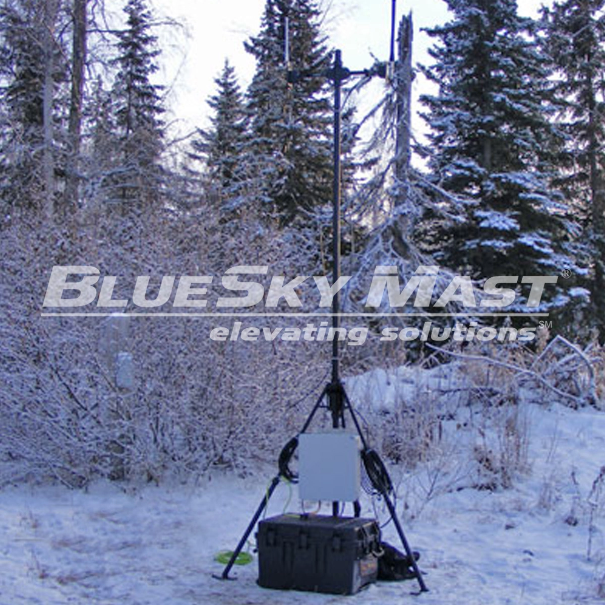 BlueSky Mast 200 Standard Series - AL2 tactical mast deployed in the field