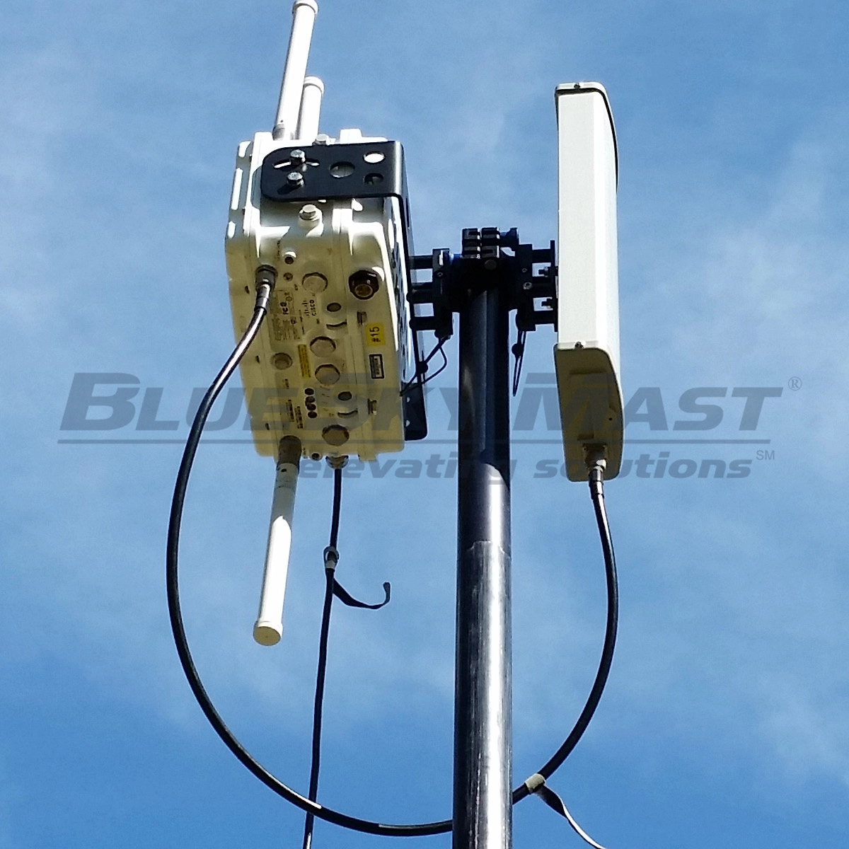 BlueSky Mast 200 Standard Series - AL2 tactical mast deployed in the field
