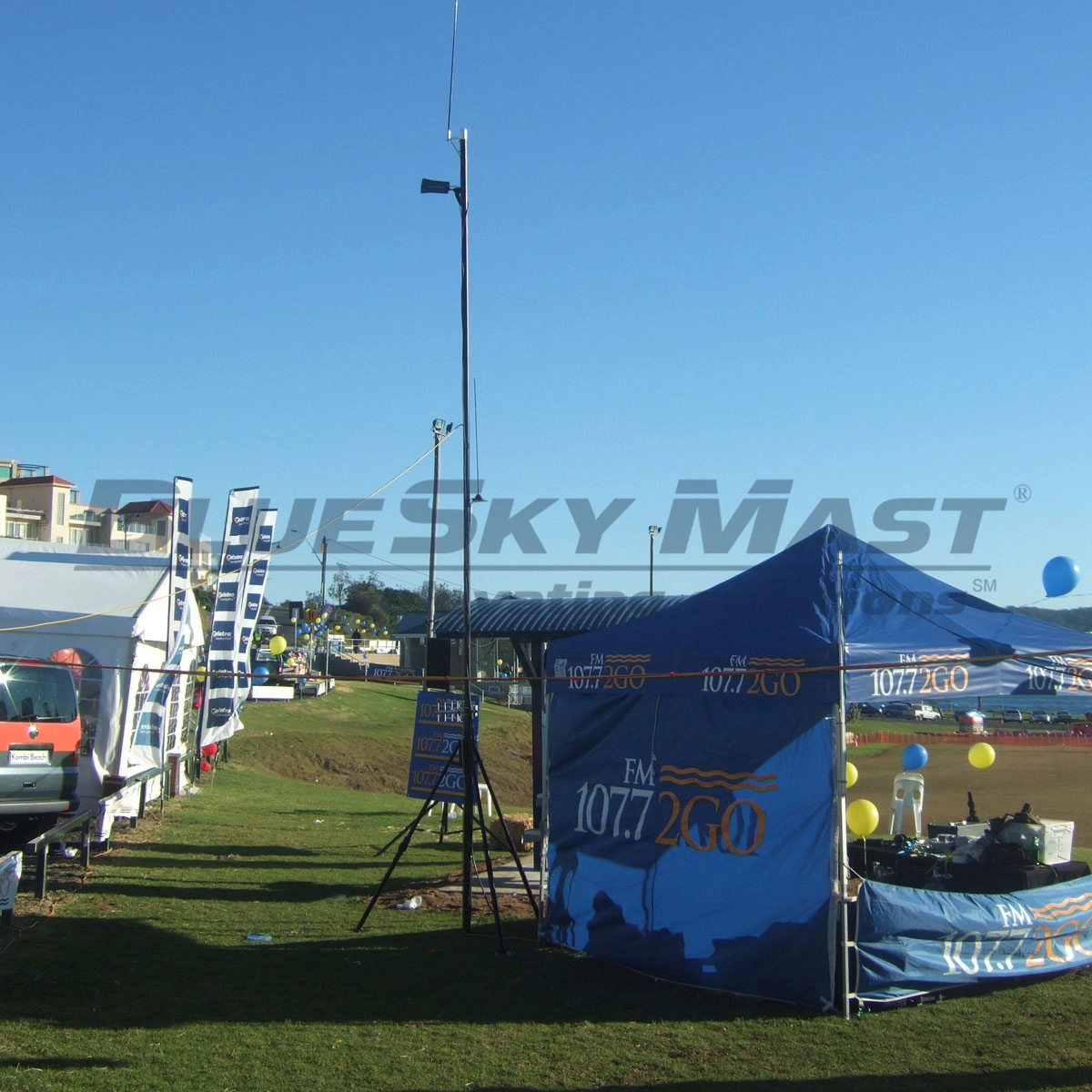 BlueSky Mast 200 Standard Series - AL1 tactical mast deployed in the field