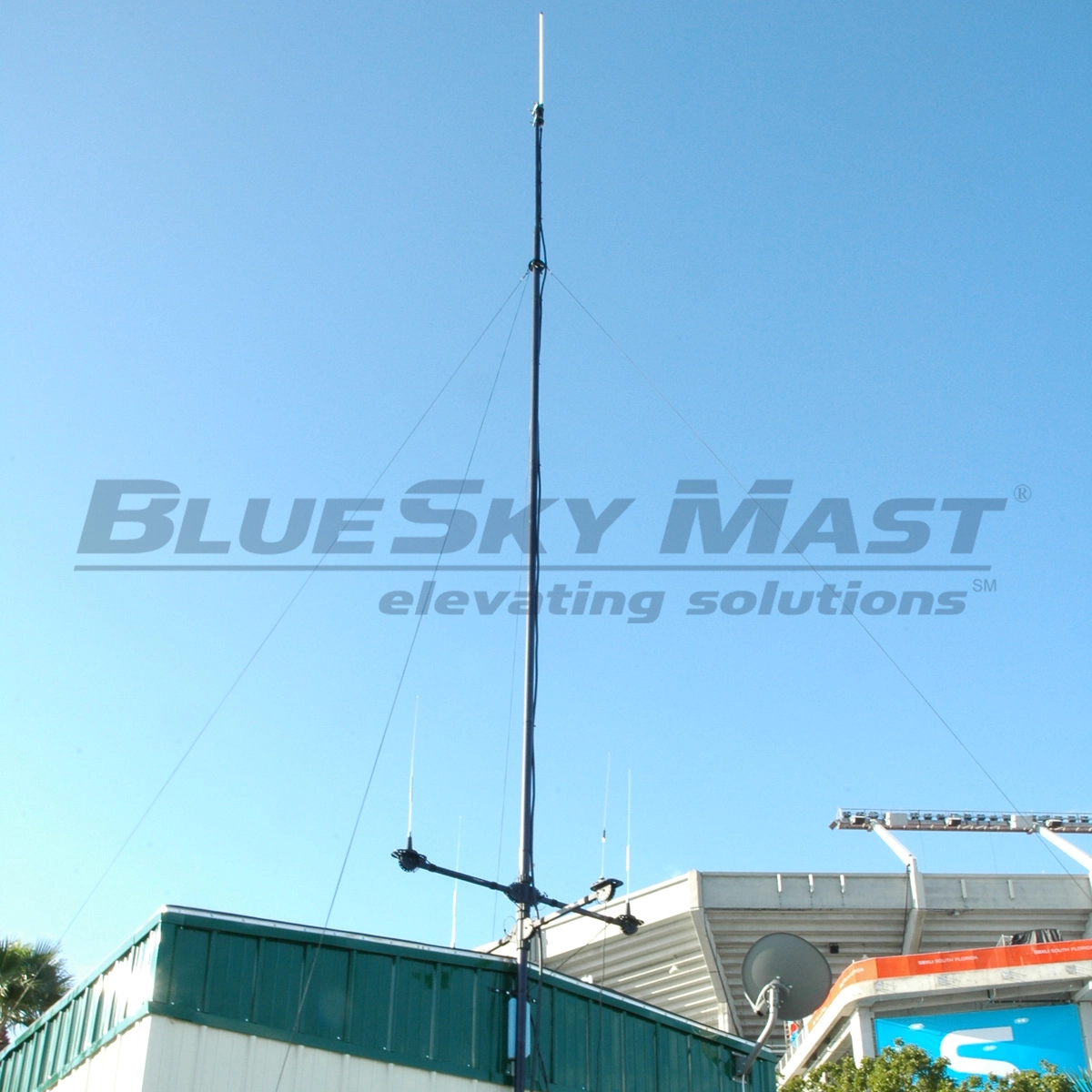 BlueSky Mast 200 Standard Series - AL1 tactical mast deployed in the field