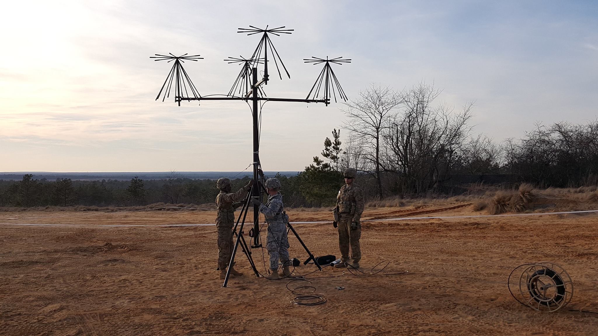 BlueSky Mast 200 Lift Series with tactical radio and wireless data payload, Tactical Communications