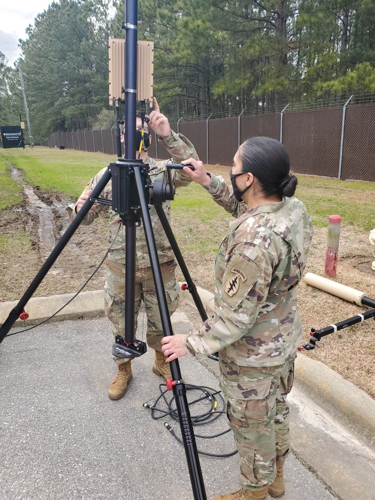 BlueSky Mast 350 Lift Series with tactical radio and wireless data payload, Tactical Communications