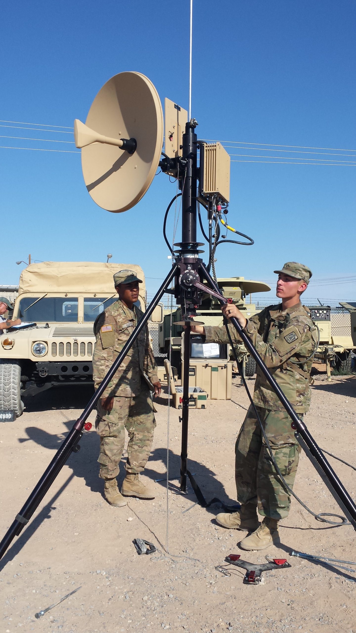 BlueSky Mast 350 Lift Series with tactical radio and wireless data payload, Tactical Communications