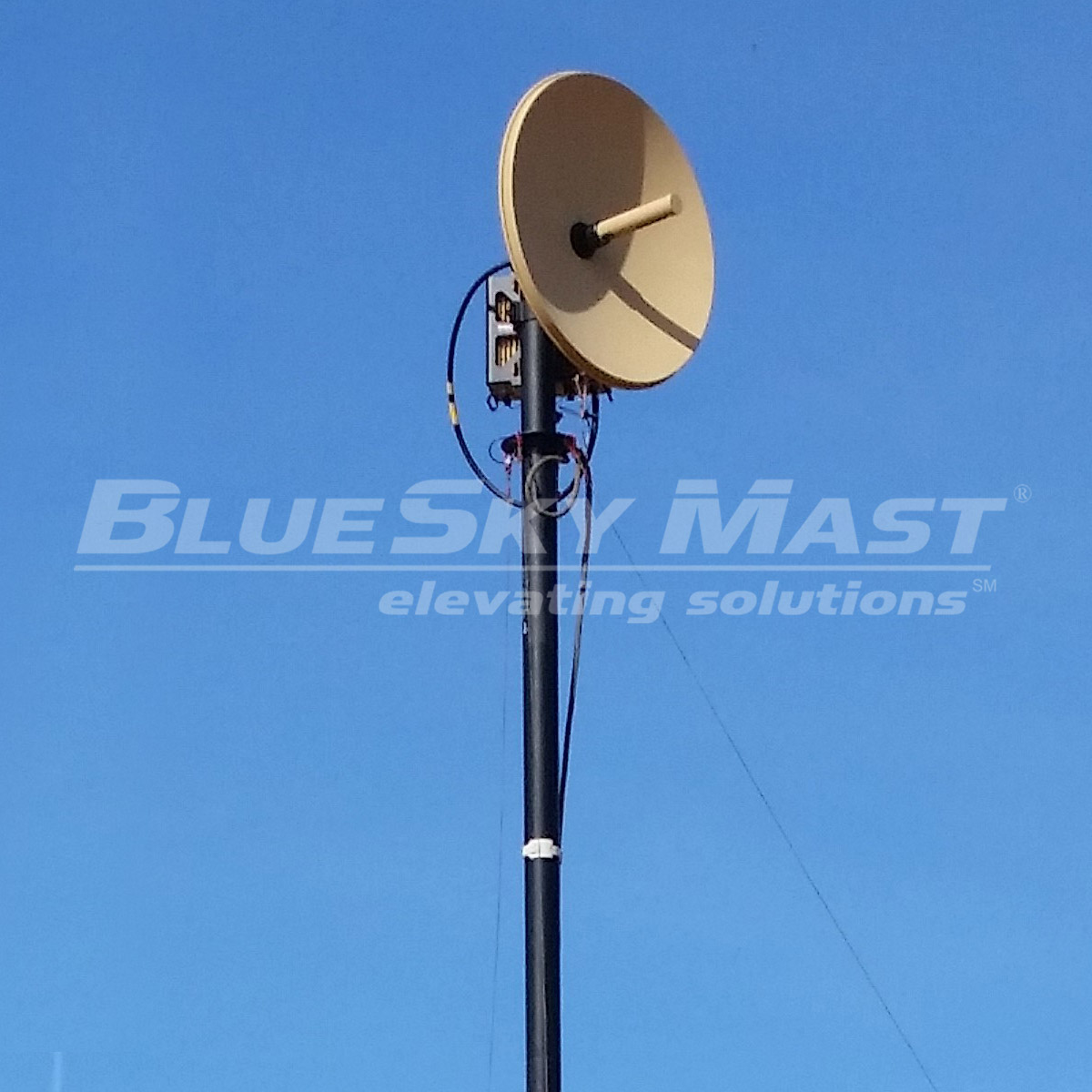 BlueSky Mast with tactical radio and wireless data payload, Tactical Communications