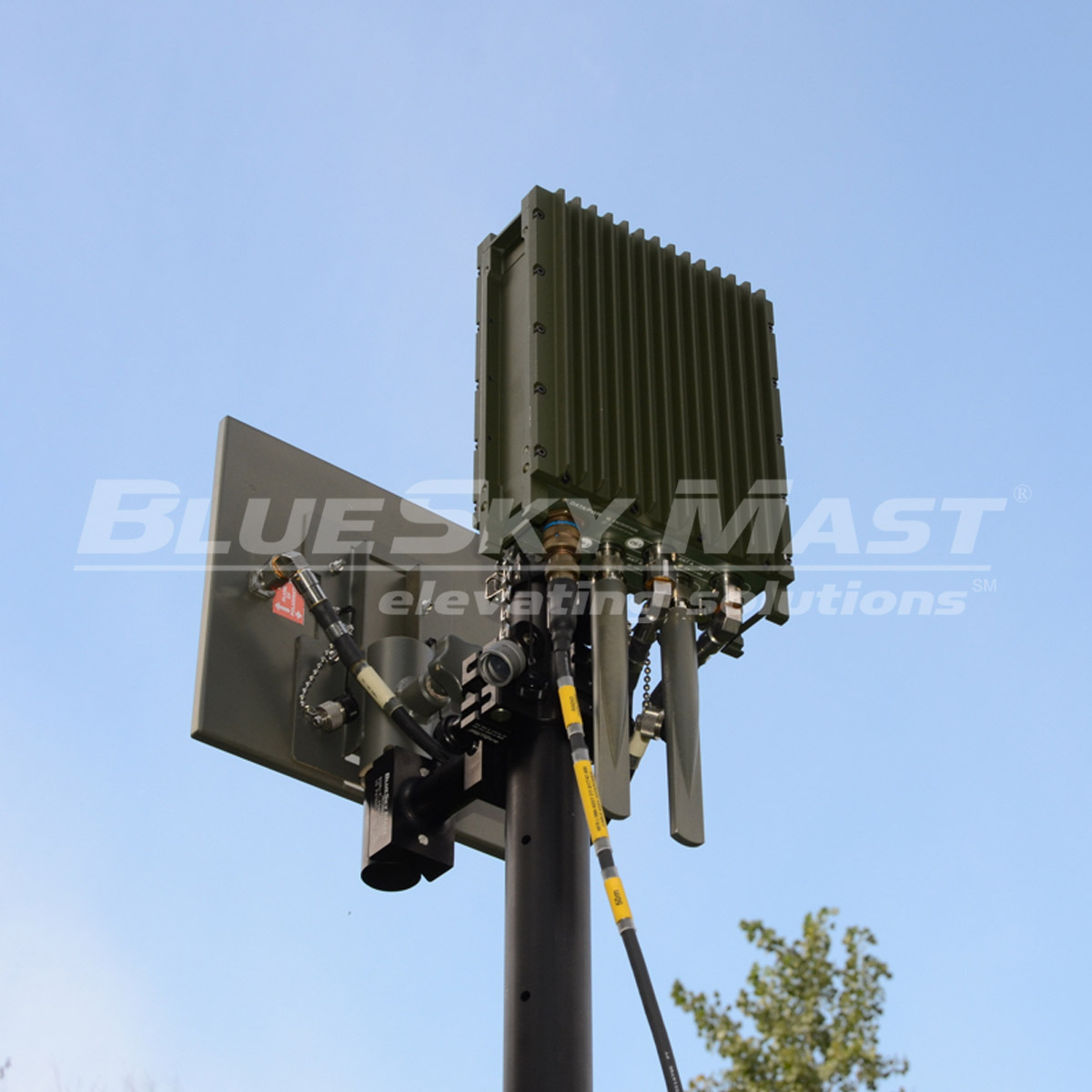 BlueSky Mast with tactical radio and wireless data payload, Tactical Communications