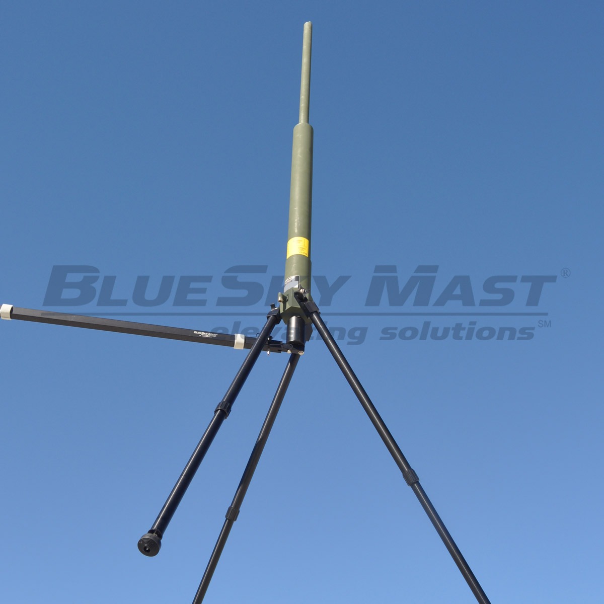BlueSky Mast with tactical radio and wireless data payload, Tactical Communications