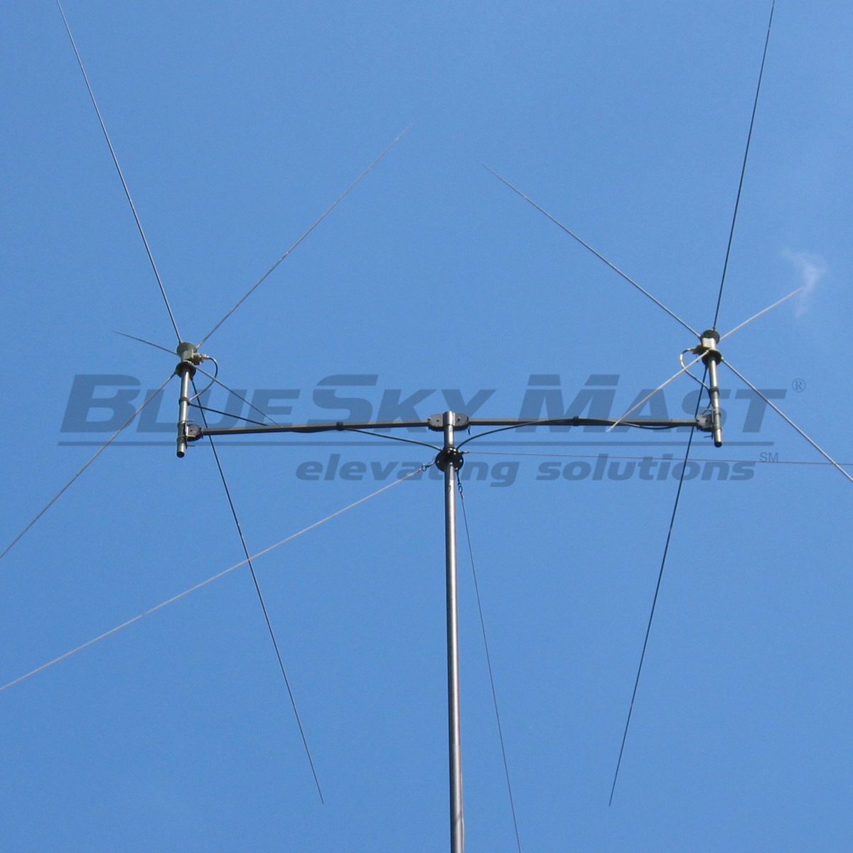 BlueSky Mast with tactical radio and wireless data payload, Tactical Communications
