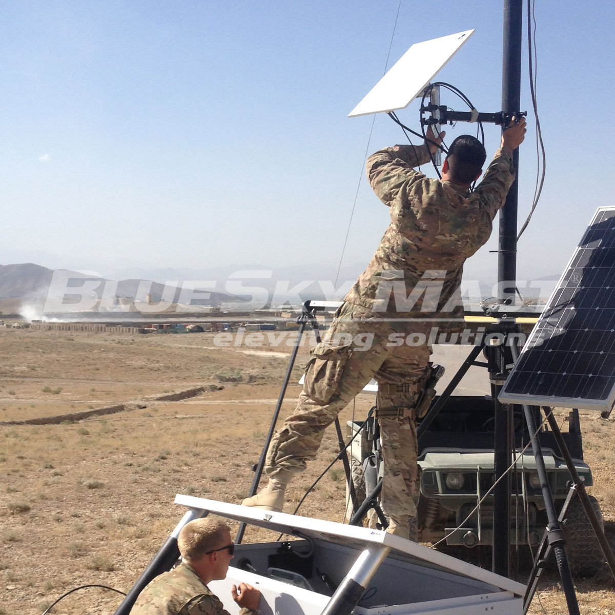 BlueSky Mast 350 Lift Series with tactical radio and wireless data payload, Tactical Communications
