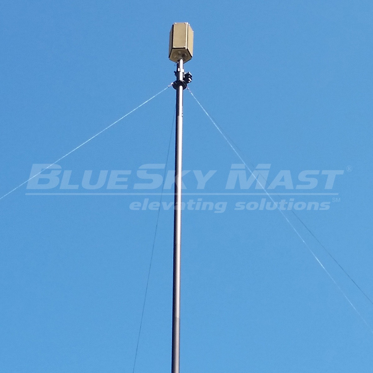 BlueSky Mast 350 Lift Series with tactical radio and wireless data payload, Tactical Communications