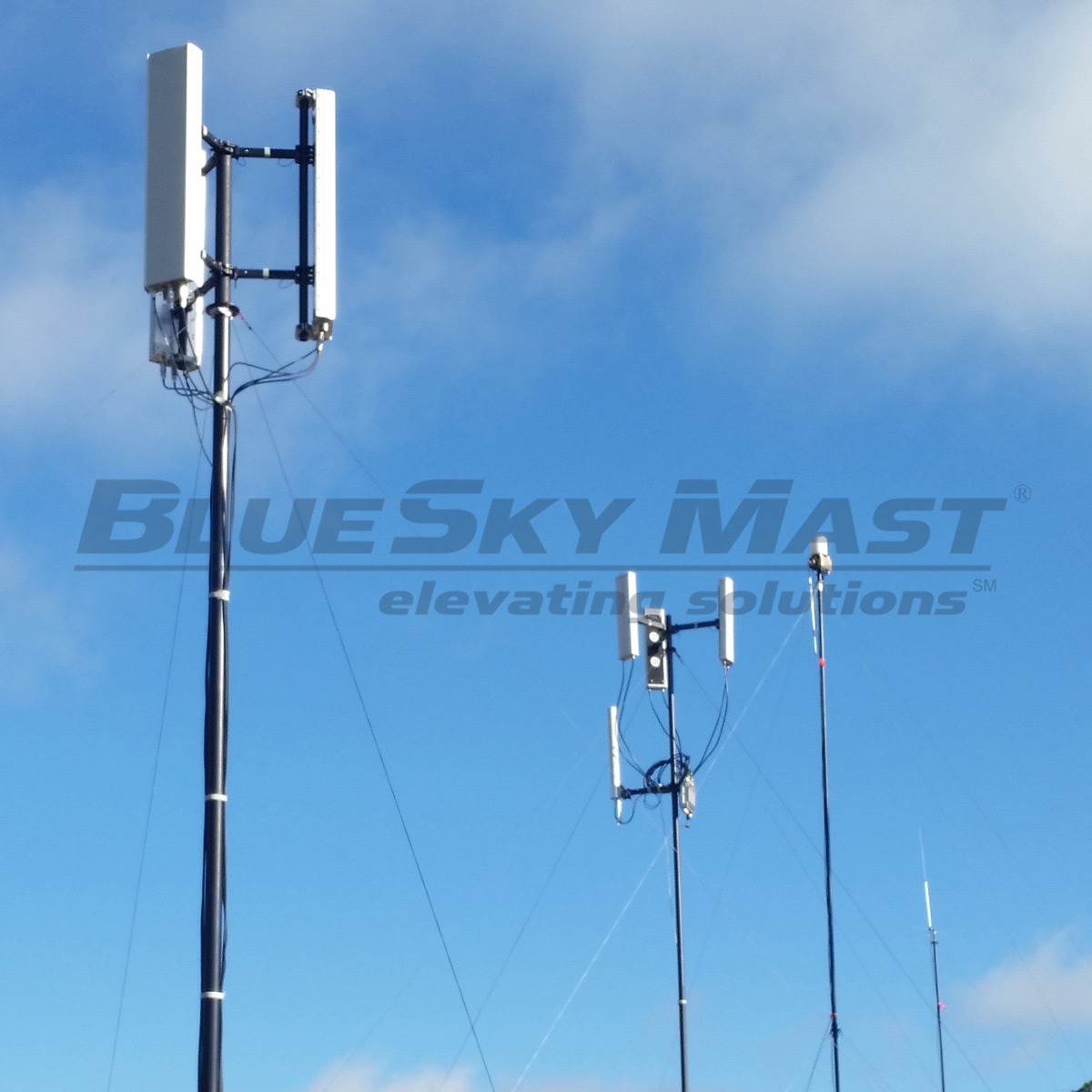 BlueSky Mast 350 Lift Series with tactical radio and wireless data payload, Tactical Communications
