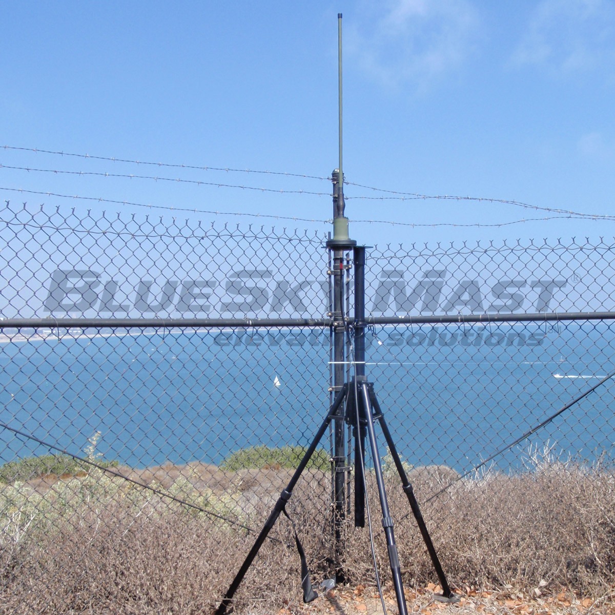BlueSky Mast 200 Standard Series with tactical radio and wireless data payload, Tactical Communications