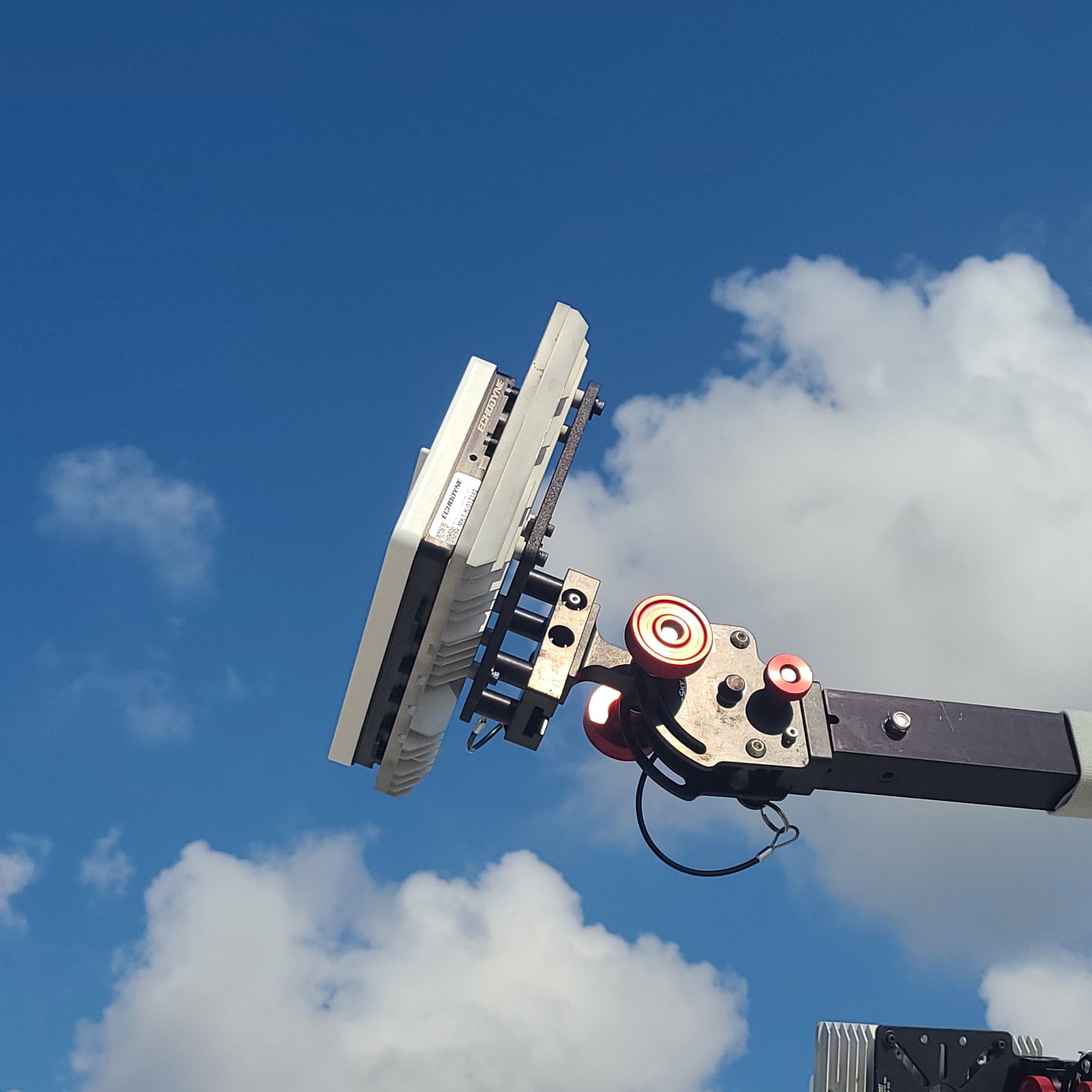BlueSky Mast with four-radar sensing configuration on side-arm kits, ISR & Sensing