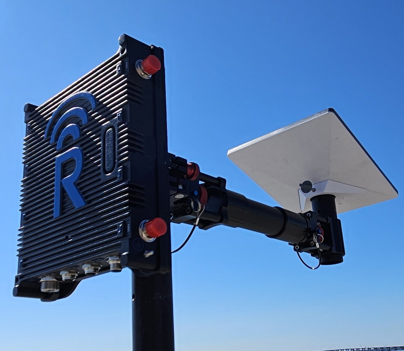 BlueSky Mast with field deployment