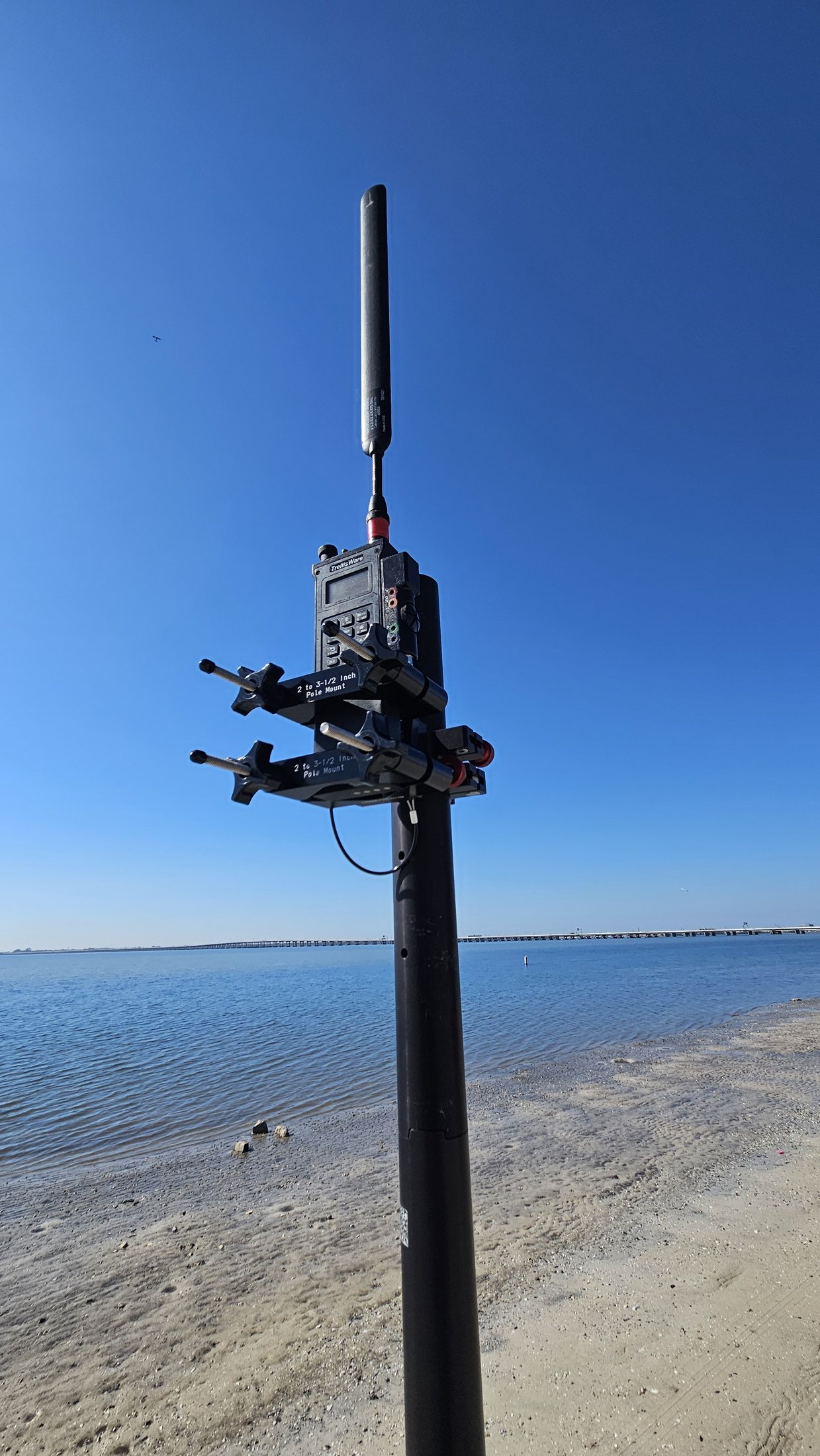 BlueSky Mast with tactical radio and wireless data payload, Tactical Communications