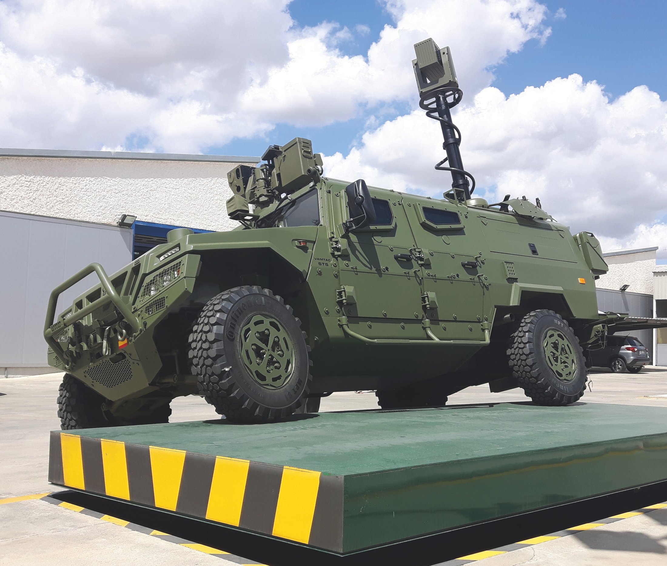 BlueSky Mast with field deployment