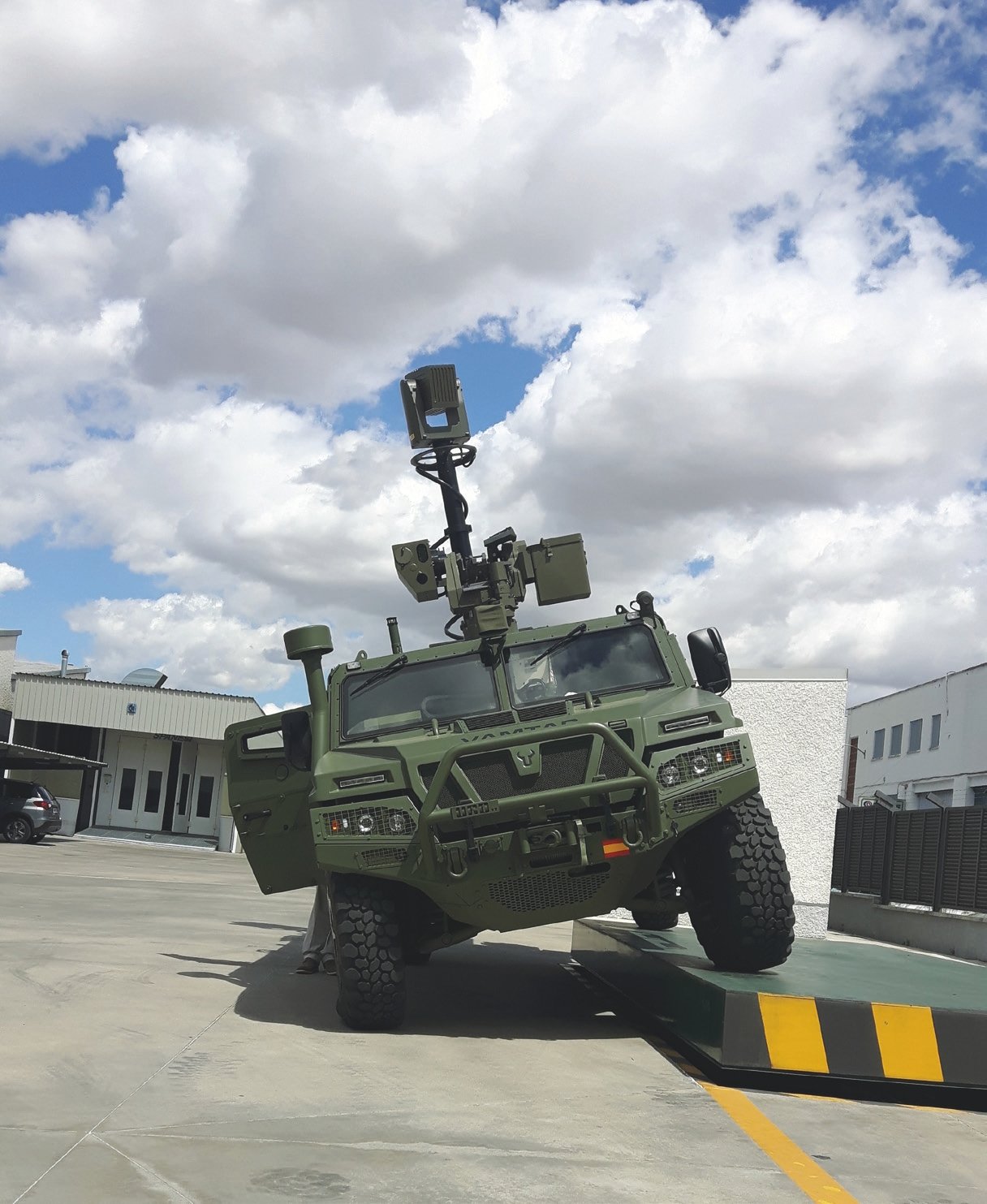BlueSky Mast with surveillance camera or radar payload, ISR & Sensing