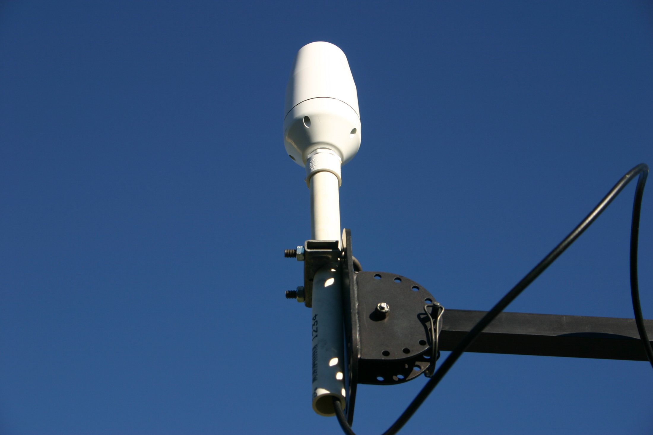 BlueSky Mast with product detail