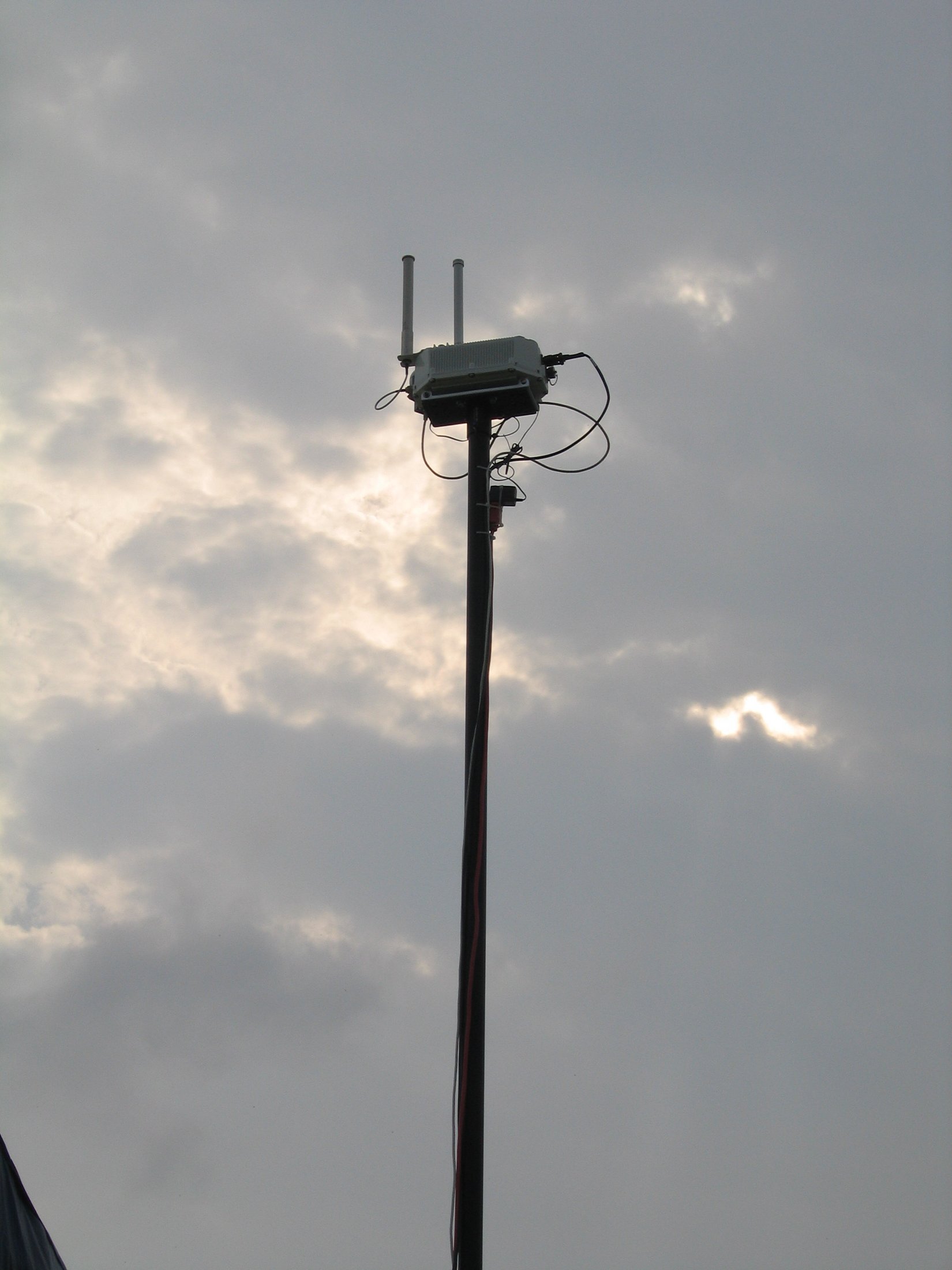 BlueSky Mast with tactical radio and wireless data payload, Tactical Communications