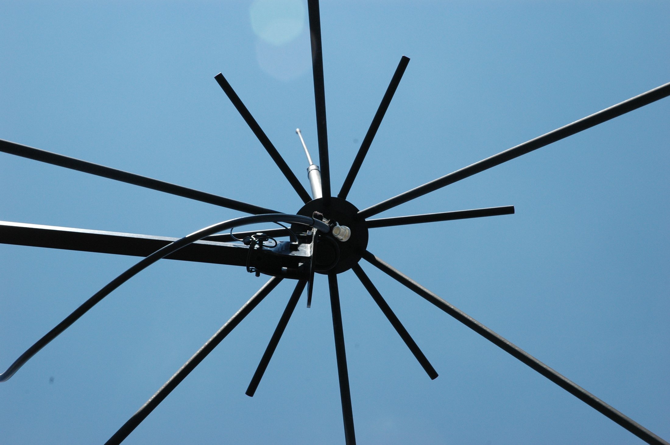 BlueSky Mast with tactical radio and wireless data payload, Tactical Communications