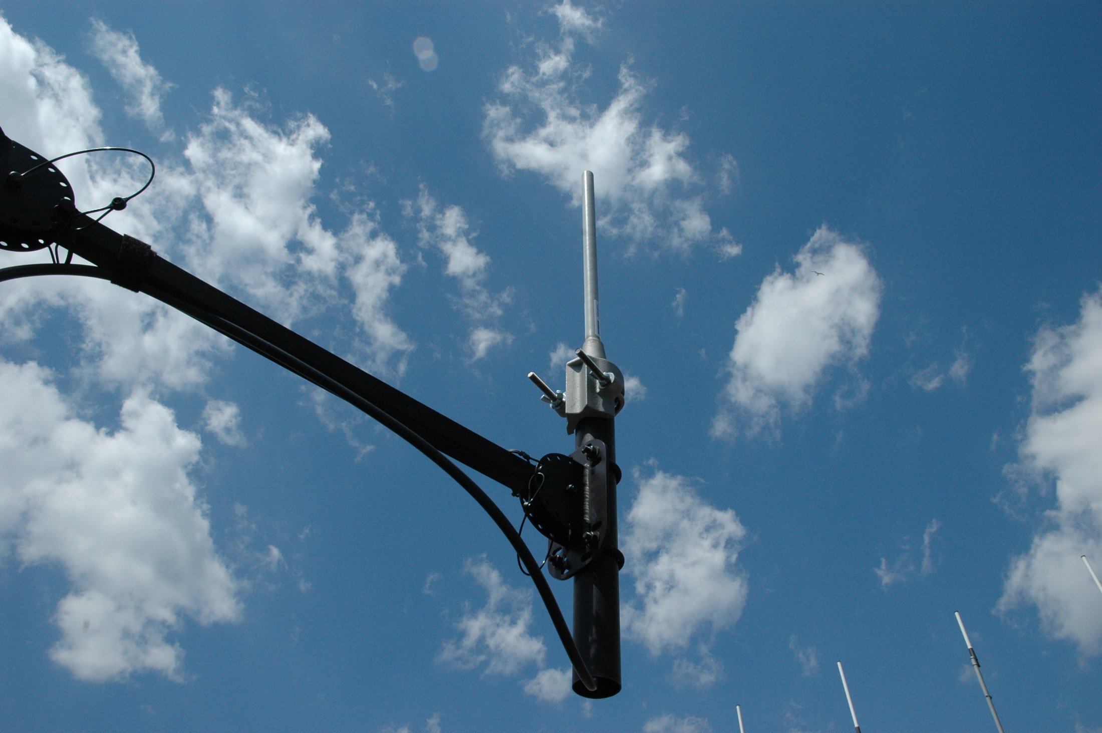 BlueSky Mast with product detail