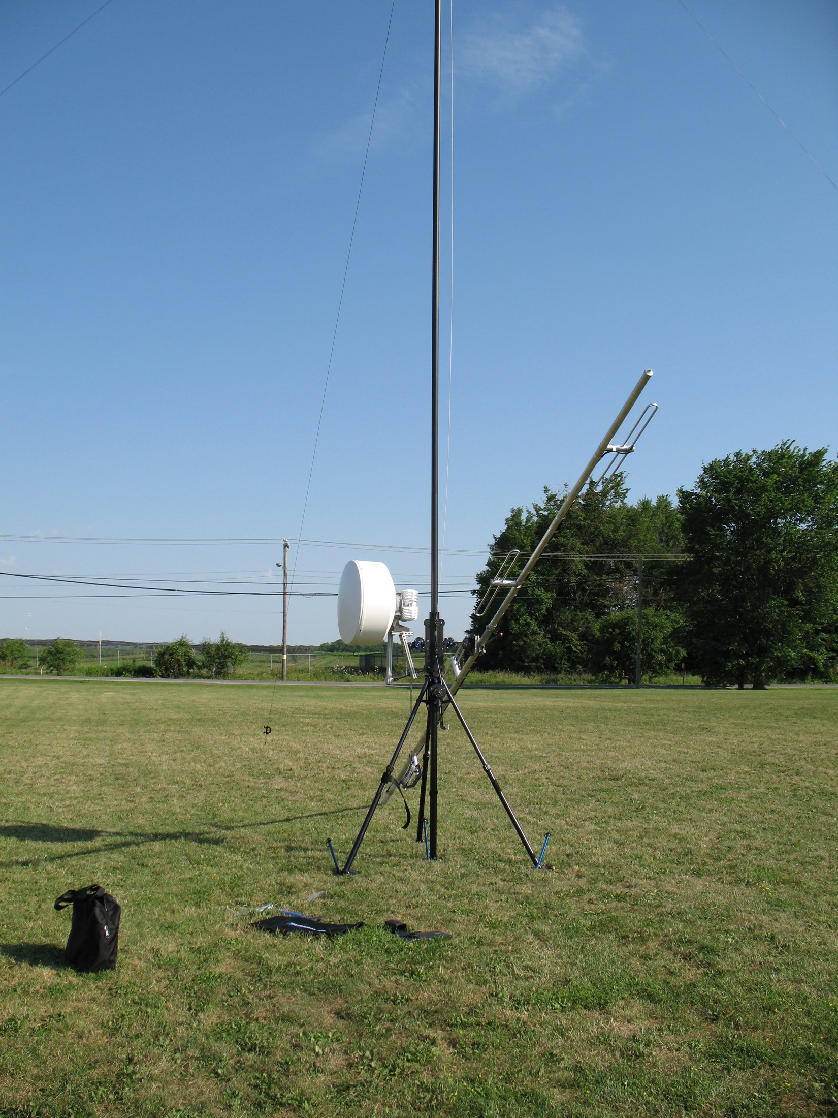 BlueSky Mast with tactical radio and wireless data payload, Tactical Communications