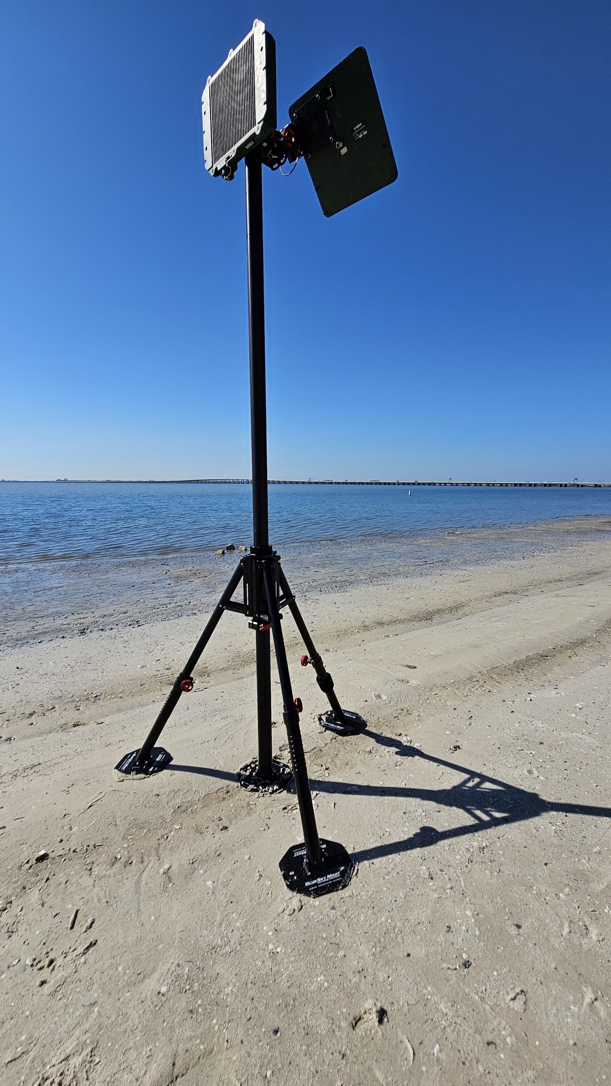 BlueSky Mast with tactical radio and wireless data payload, Tactical Communications