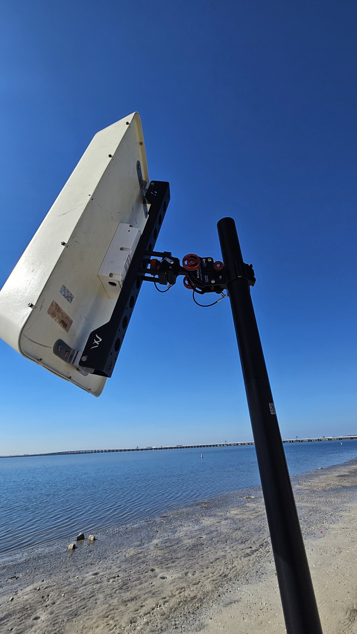 BlueSky Mast with tactical radio and wireless data payload, Tactical Communications