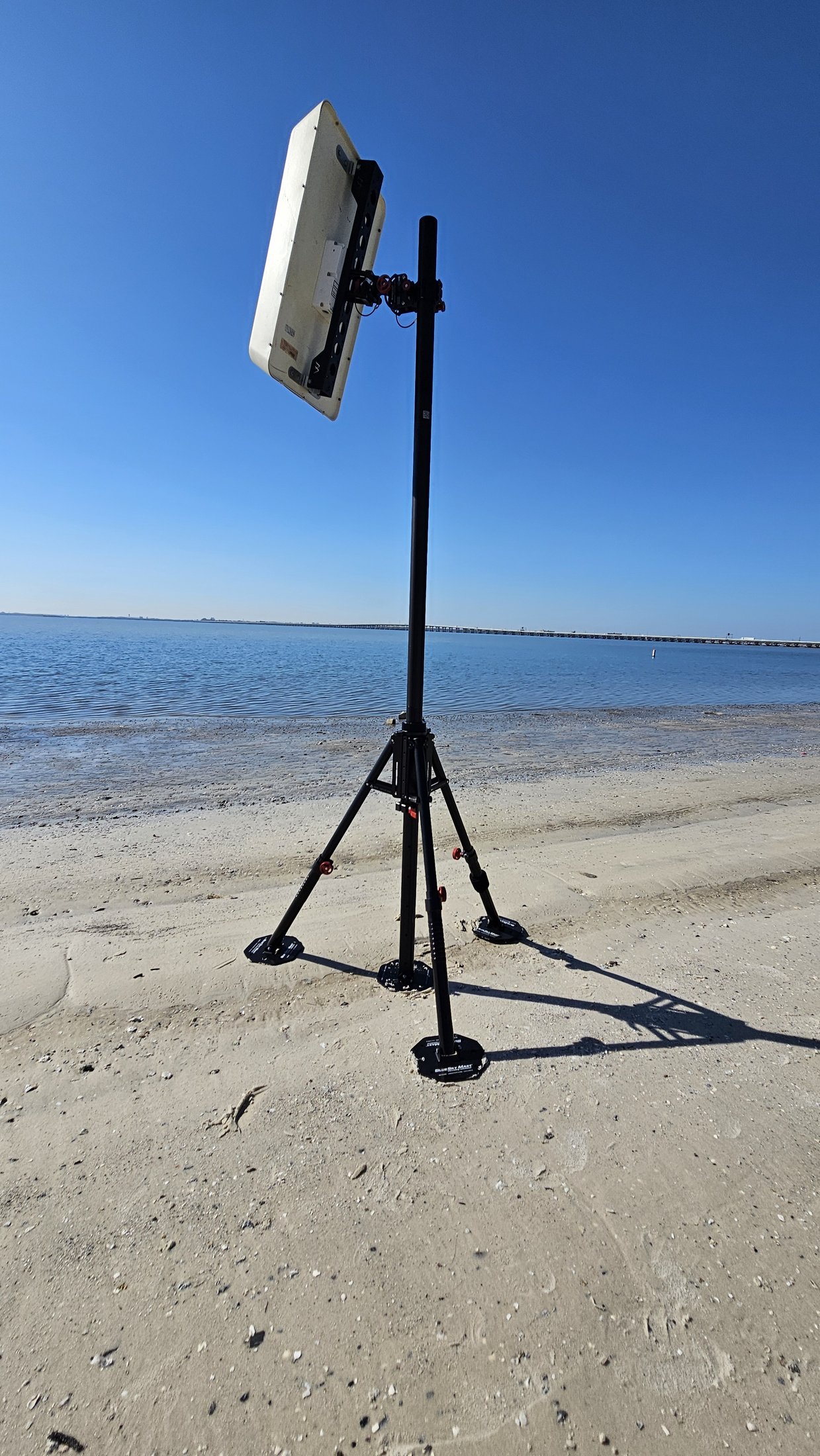 BlueSky Mast with tactical radio and wireless data payload, Tactical Communications