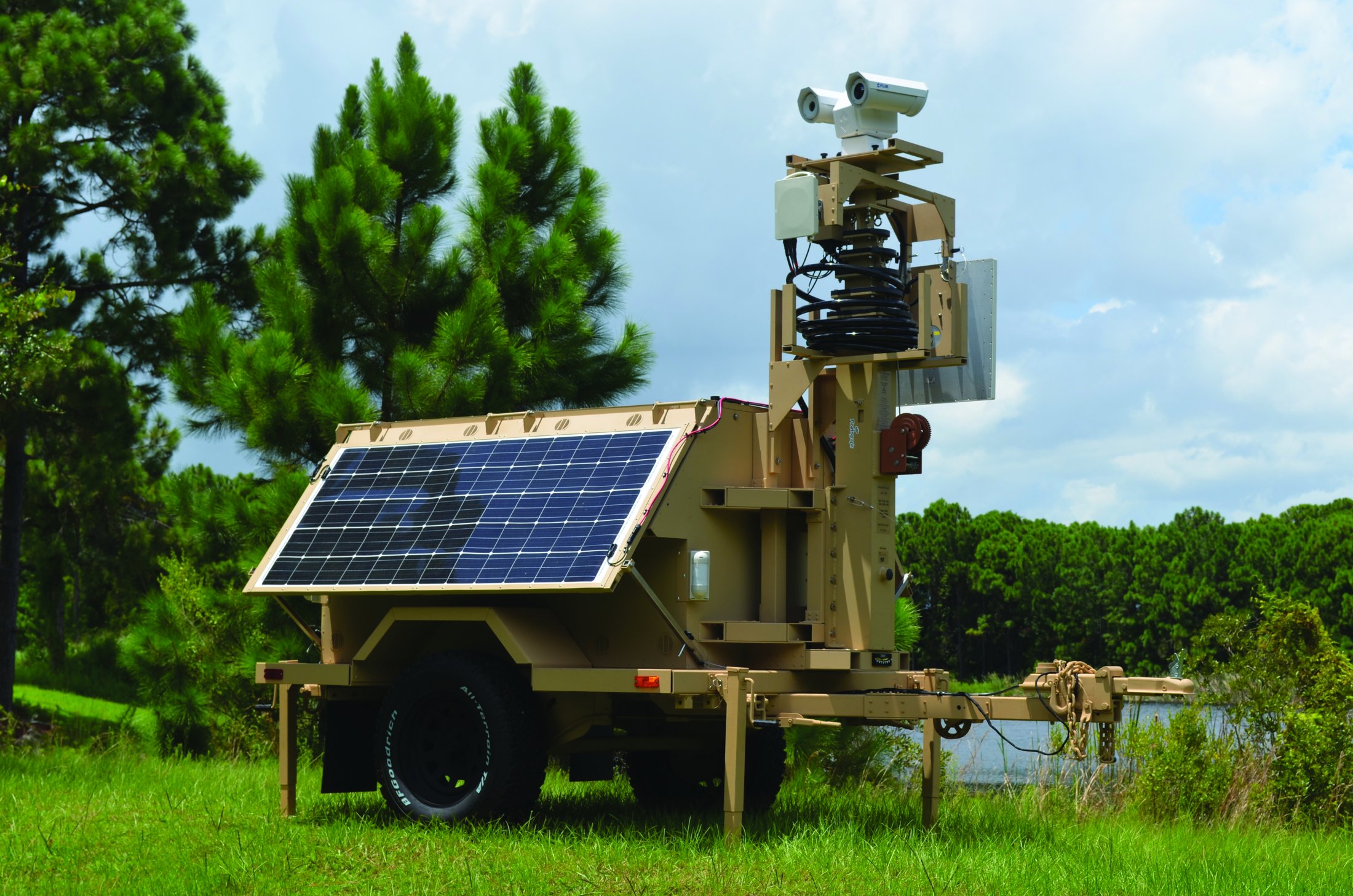 BlueSky Mast with tactical radio and wireless data payload, Tactical Communications