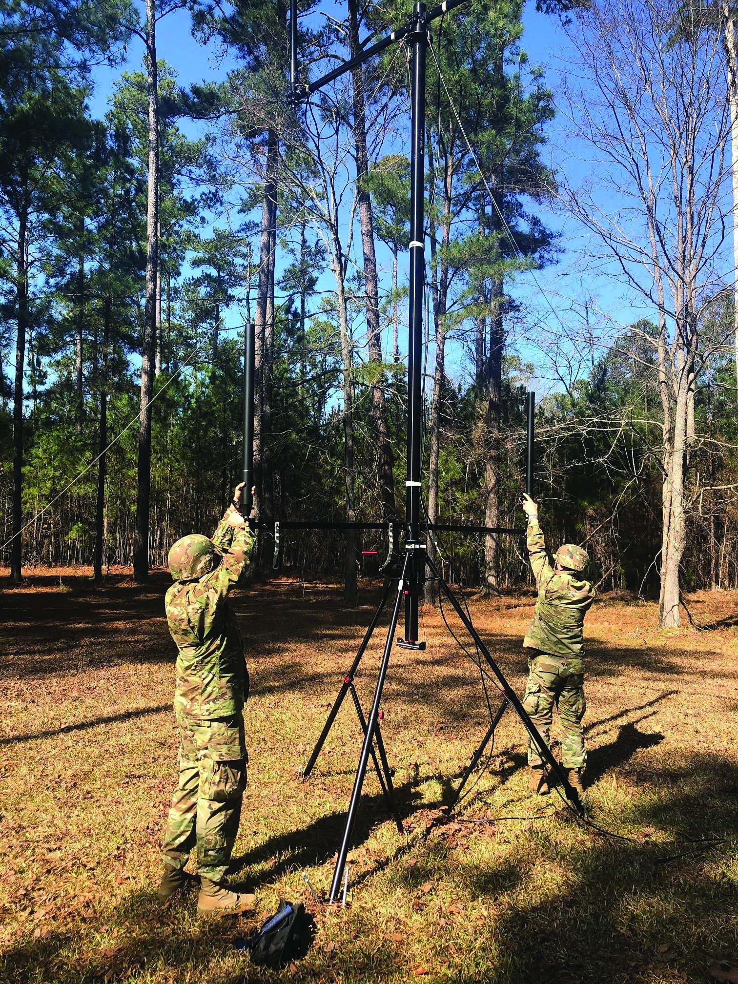 BlueSky Mast with tactical radio and wireless data payload, Tactical Communications