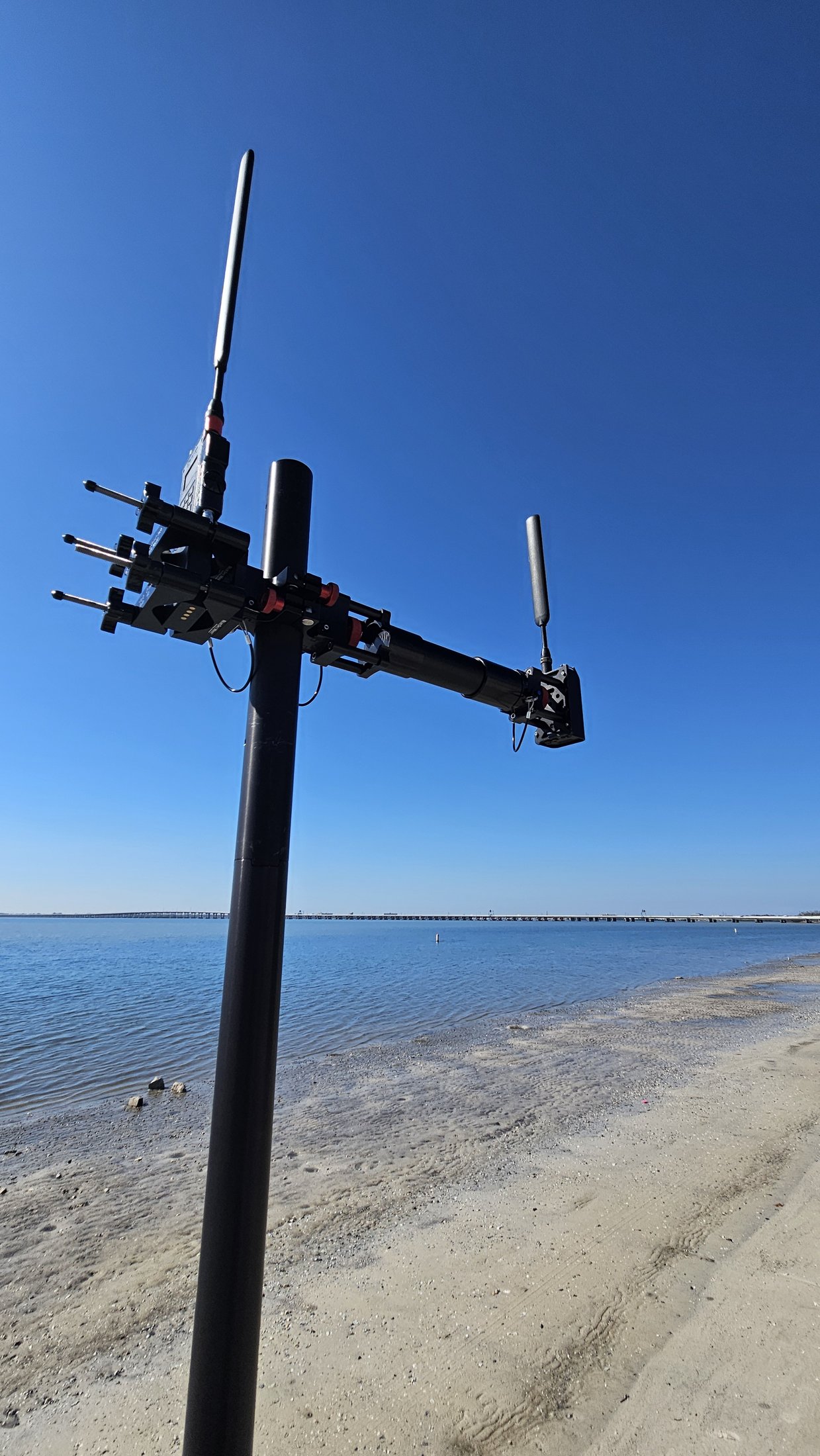 BlueSky Mast with tactical radio and wireless data payload, Tactical Communications