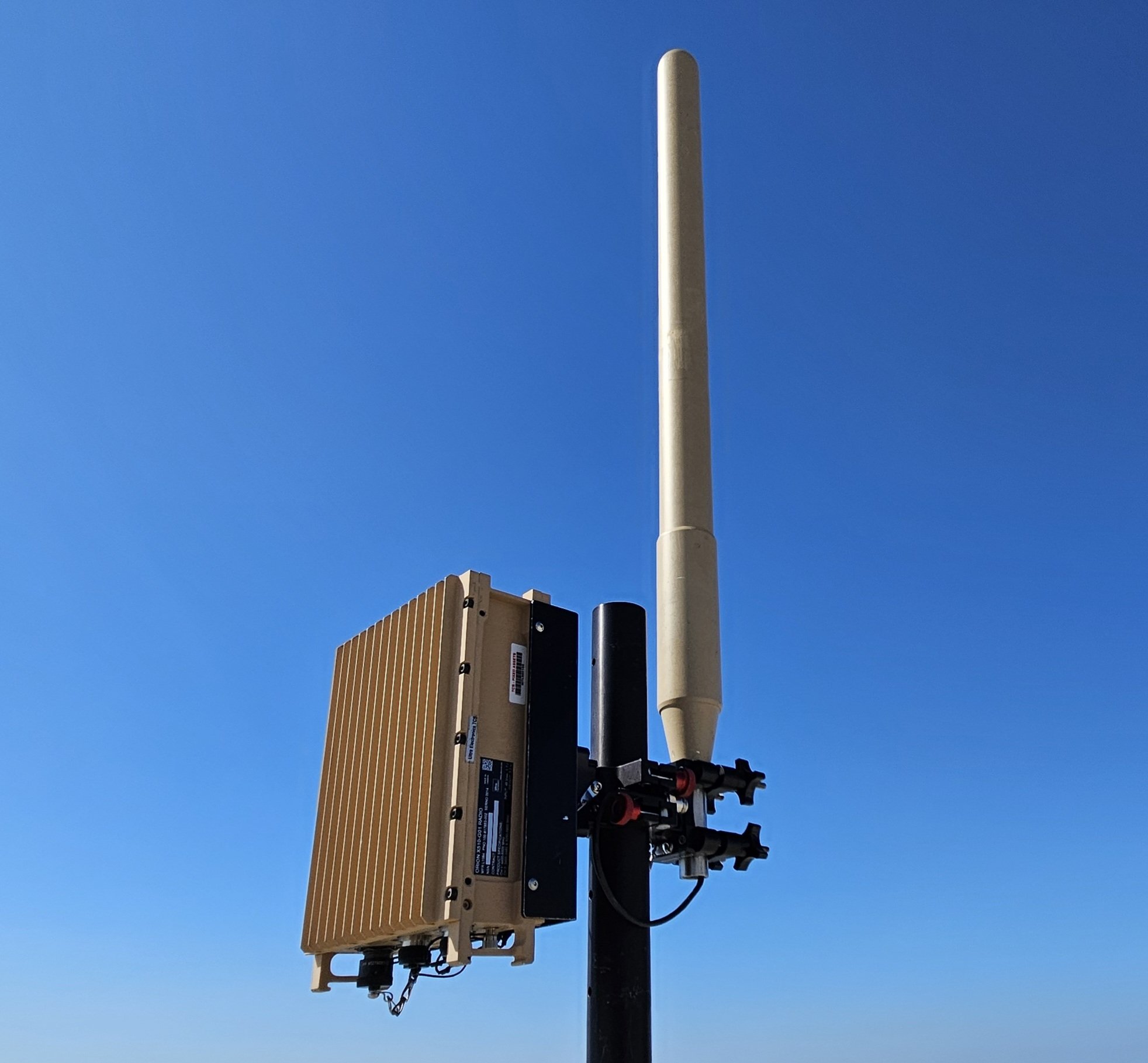 BlueSky Mast with tactical radio and wireless data payload, Tactical Communications