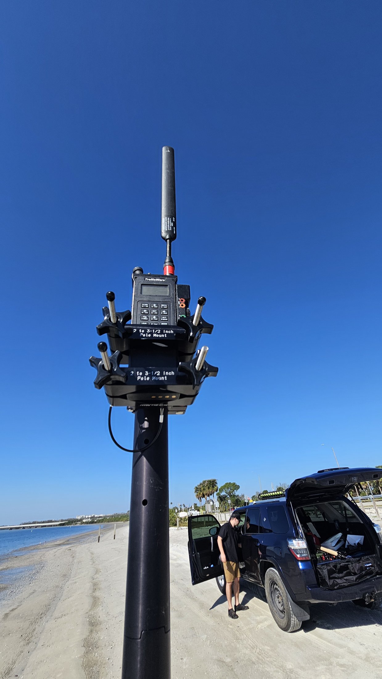BlueSky Mast with tactical radio and wireless data payload, Tactical Communications